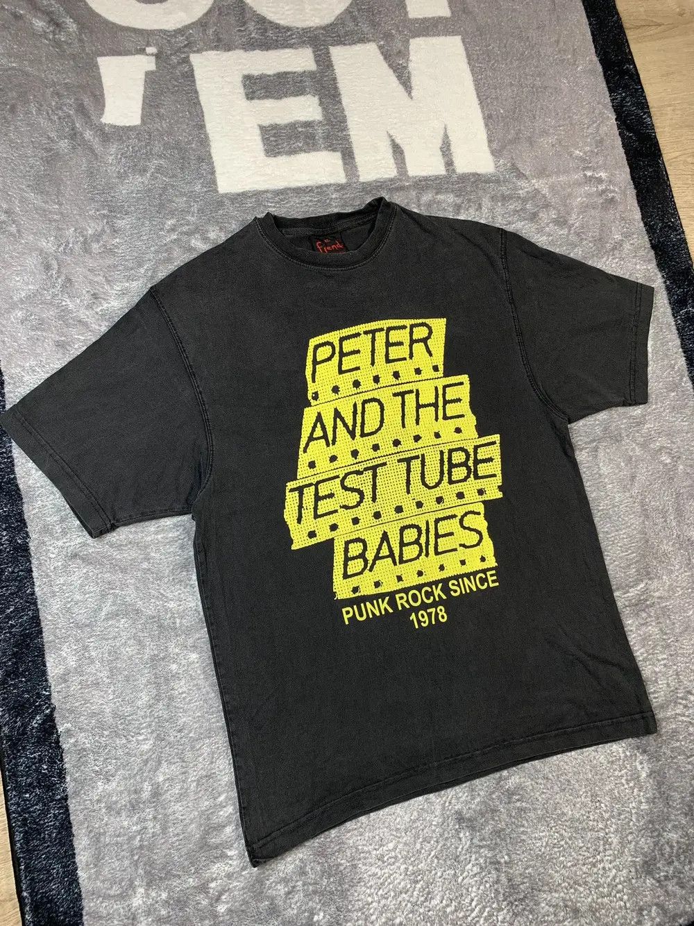 Band Tees × Vintage Vintage 00’s 2002 Peter and The Test Tube Babies T Shirt Tee Size US M / EU 48-50 / 2 - 8 Thumbnail