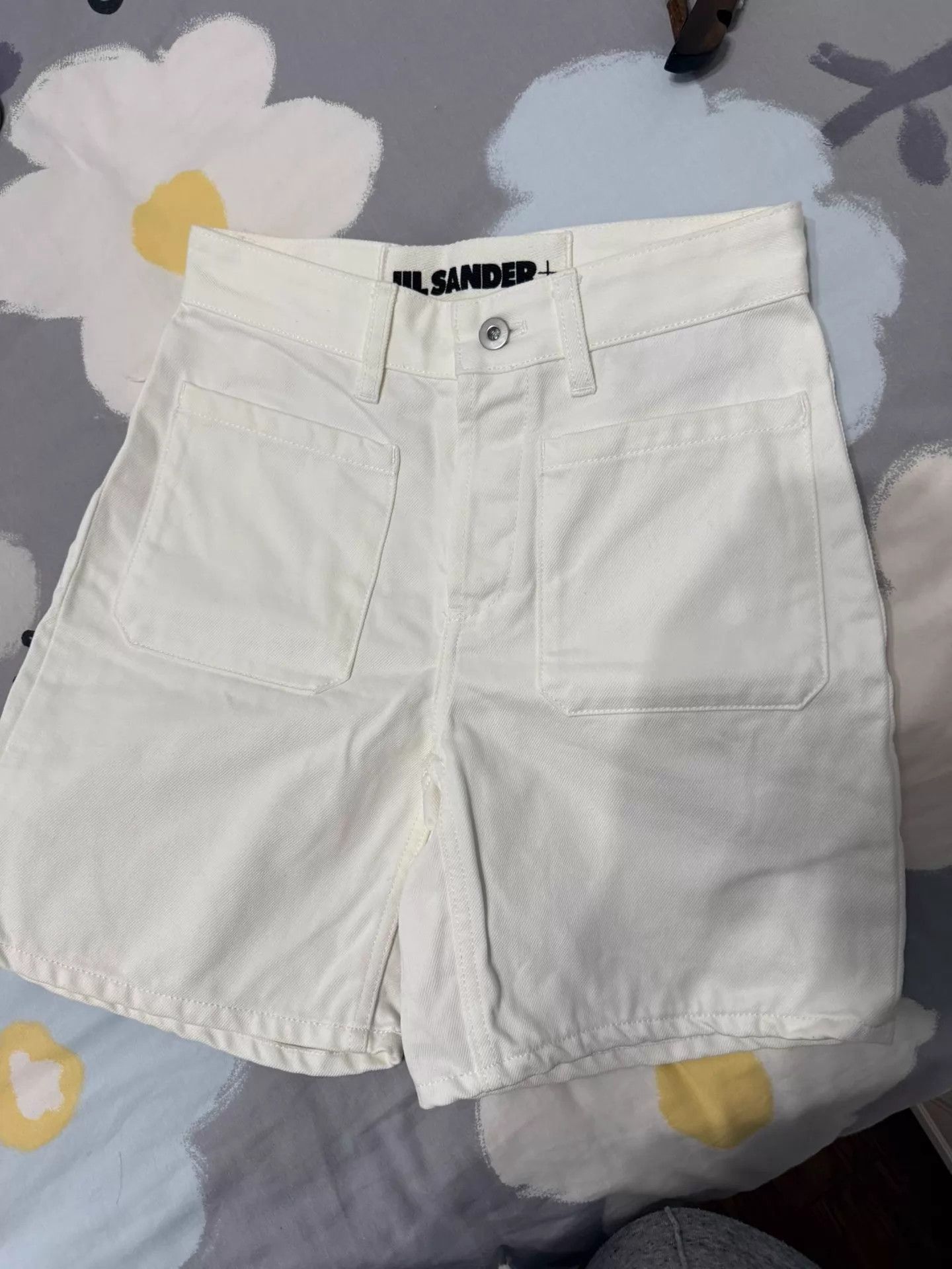 Jil Sander Jil Sander High-Waist Shorts 1-Wear Waist 70cm Authentic Size 25" / US 0 / IT 36 - 1 Thumbnail