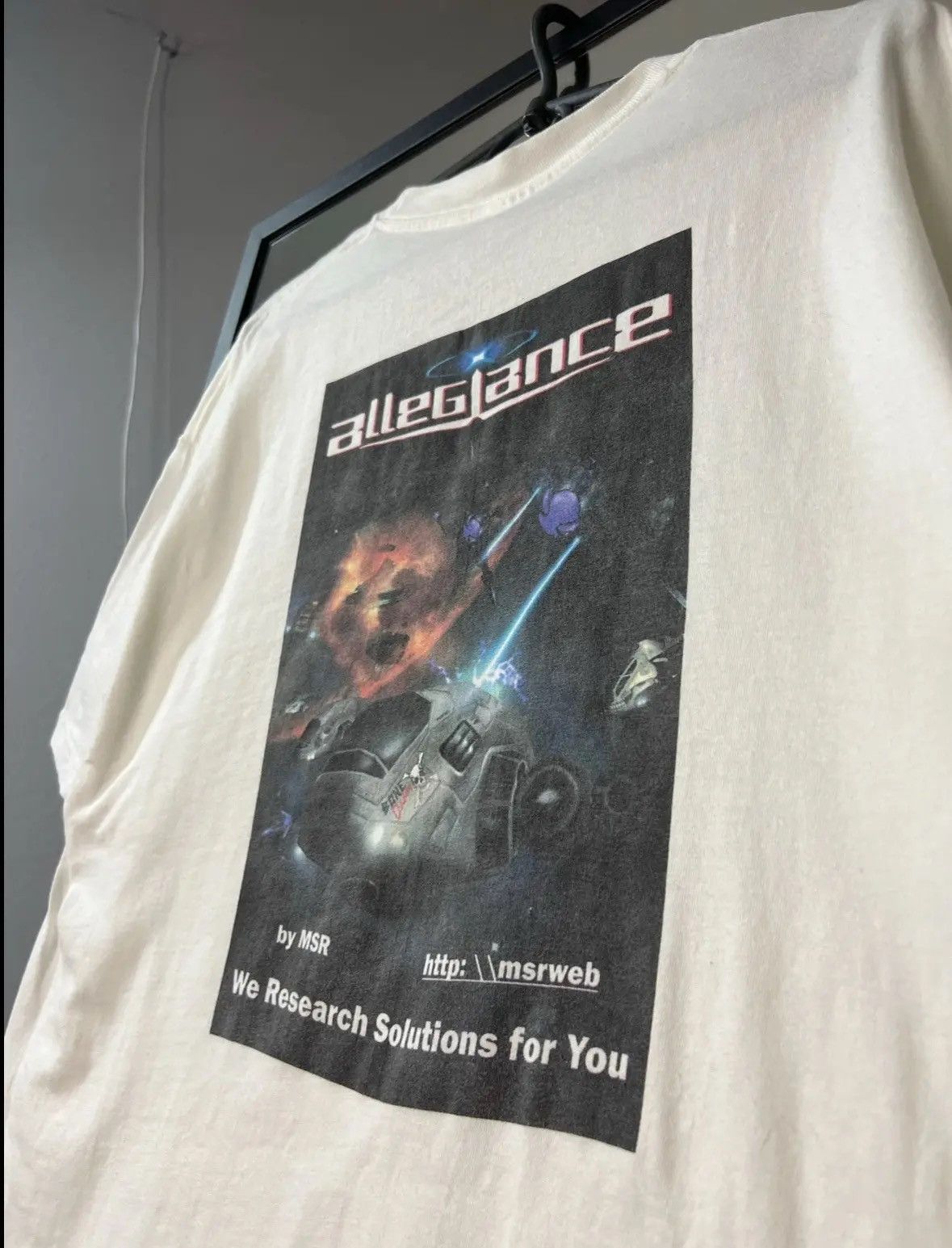 Microsoft × Vintage Vintage 90s Microsoft research creating the future through Size US L / EU 52-54 / 3 - 7 Thumbnail
