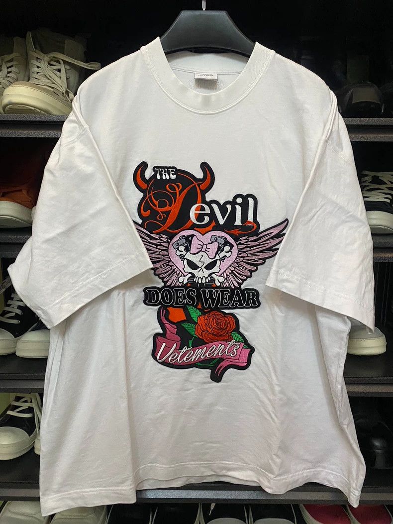 Vetements Vetements Embroidered short-sleeved shirt with embroidery Size US M / EU 48-50 / 2 - 1 Thumbnail