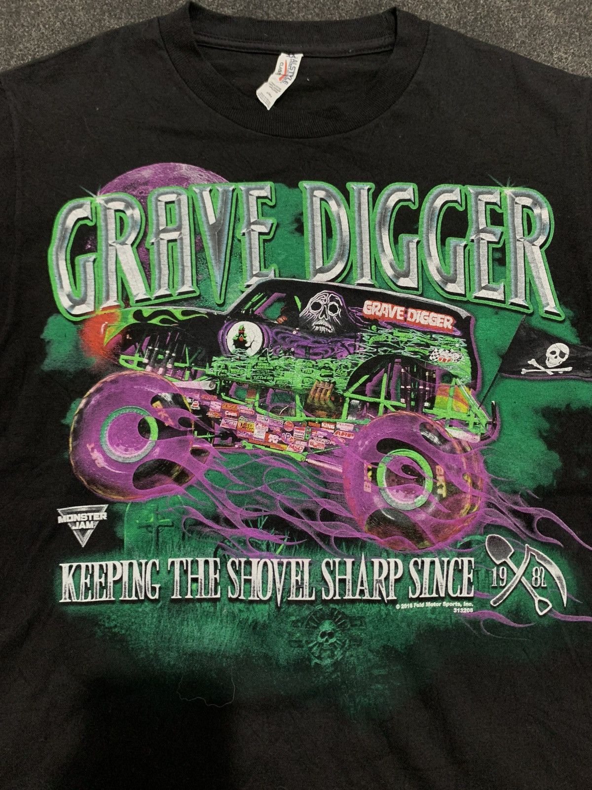 Alstyle Monster jam grave digger tshirt Size US S / EU 44-46 / 1 - 3 Thumbnail