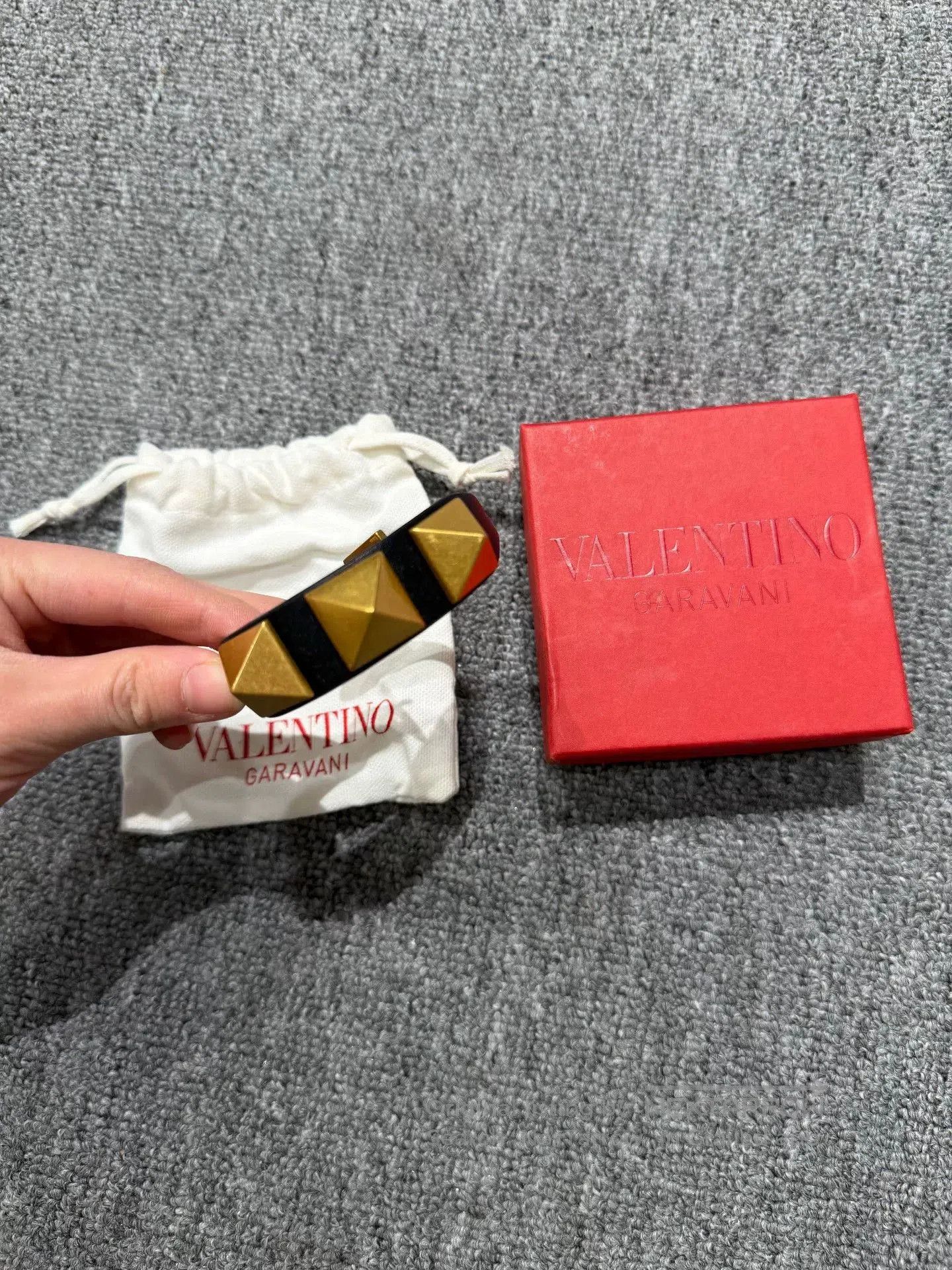Valentino Valentino Garavani New Leather Bracelet. Size ONE SIZE - 4 Thumbnail