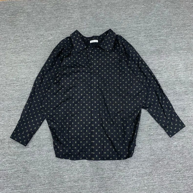 Balenciaga Balenciaga size 34 Black button lock shirt jacket Size XS / US 0-2 / IT 36-38 - 1 Thumbnail