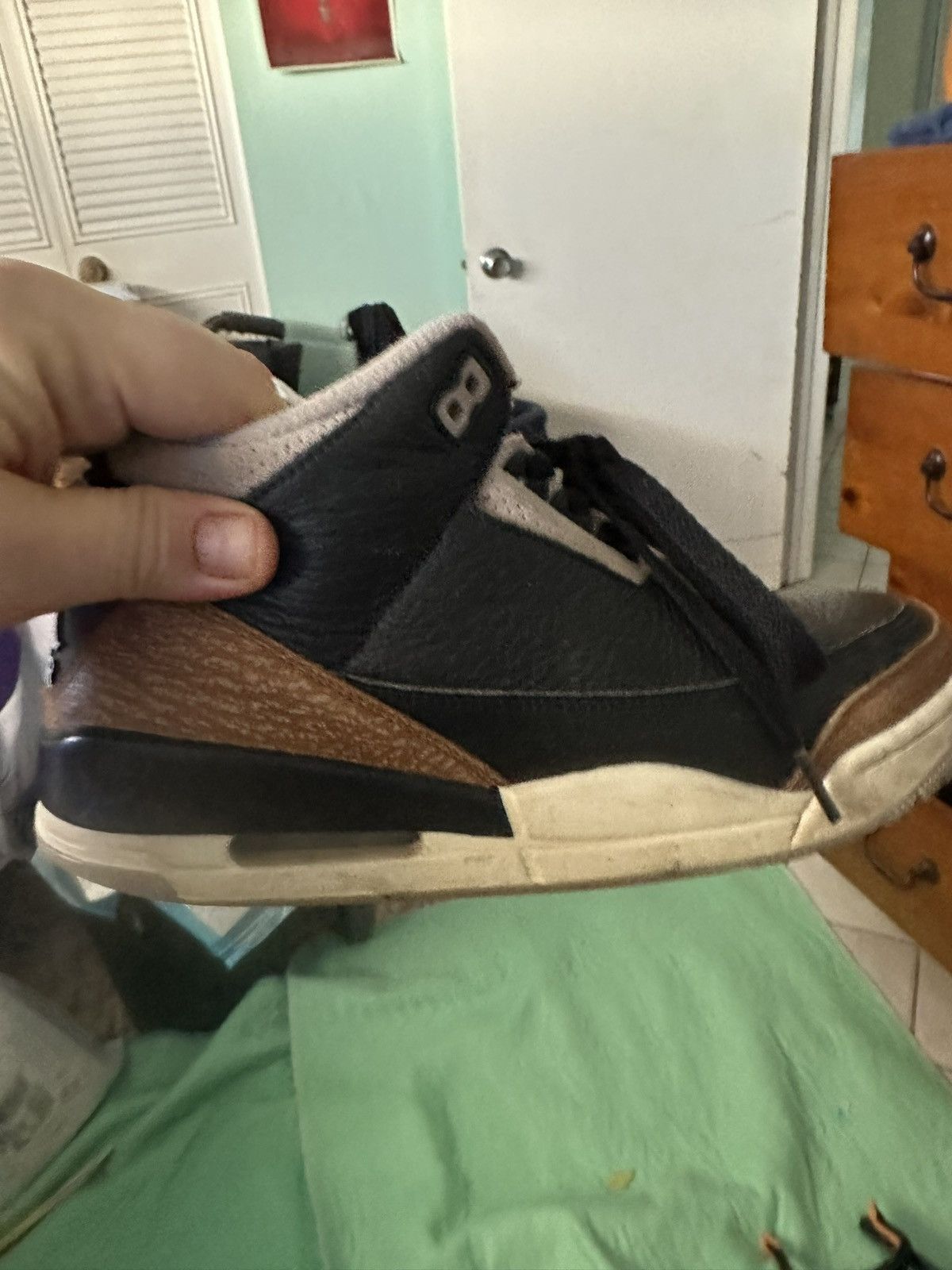 Jordan Brand Jordan 3 desert elephant size 9 with box. Used Size US 9 / EU 42 - 5 Thumbnail