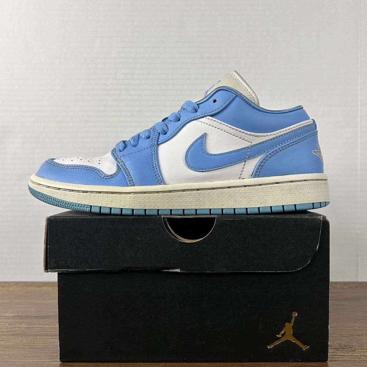 Nike Jordan 1 Low University Blue UNC Women's Size 8 Size US 8 / IT 38 - 2 Thumbnail