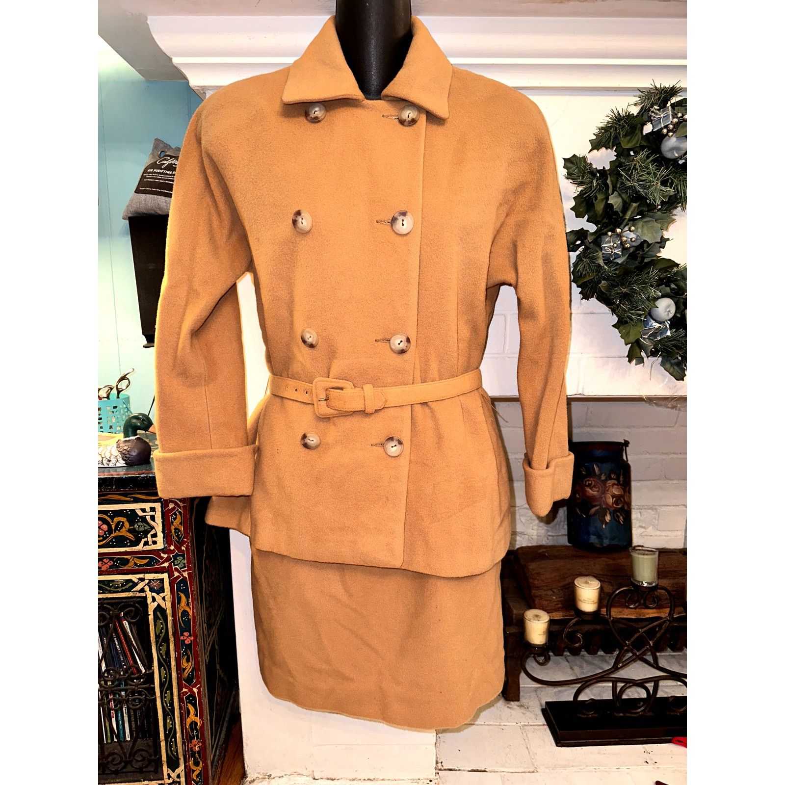 Ralph Lauren \ 80'S RALPH LAUREN CAMEL 100% CASHMERE SKIRT & JACKET SUIT Size 27" / US 4 / IT 40 - 1 Thumbnail