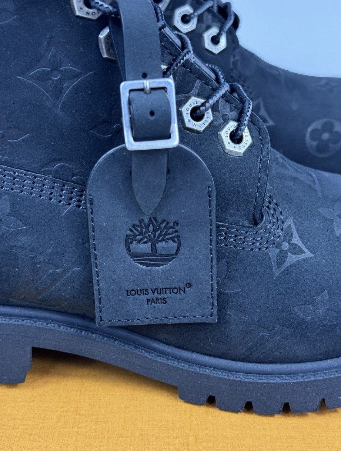 Louis Vuitton × Timberland Louis Vuitton x Timberland Monogram Size US 9 / EU 42 - 5 Thumbnail