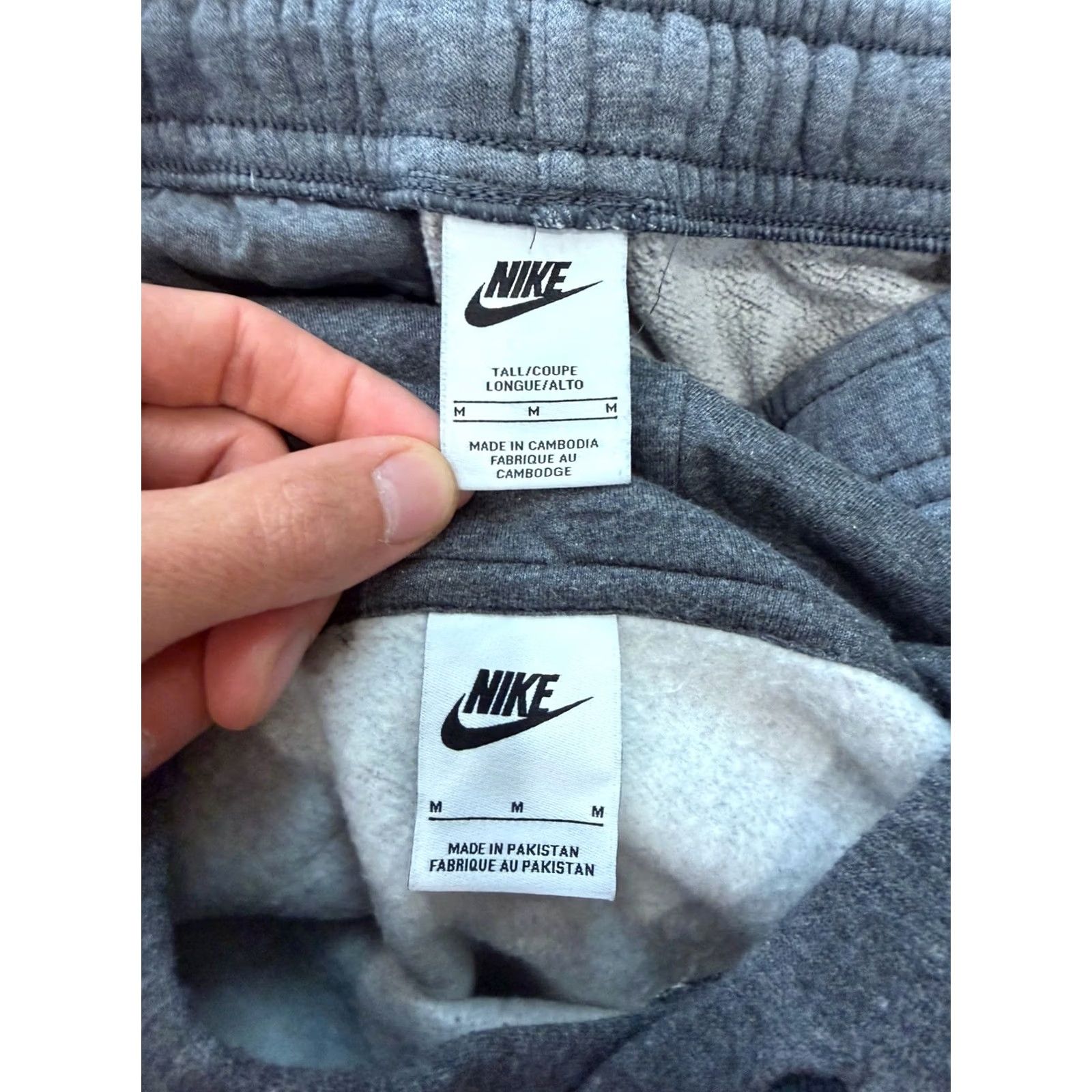 Nike Nike Sportswear Club Fleece Hoodie & Pants Set Sweatpants Gray Gray M Medium Men Sweatsuit 90s Y2K Club Fleece Hoodie Pants Set Tracksuit Nike Size US M / EU 48-50 / 2 - 3 Thumbnail