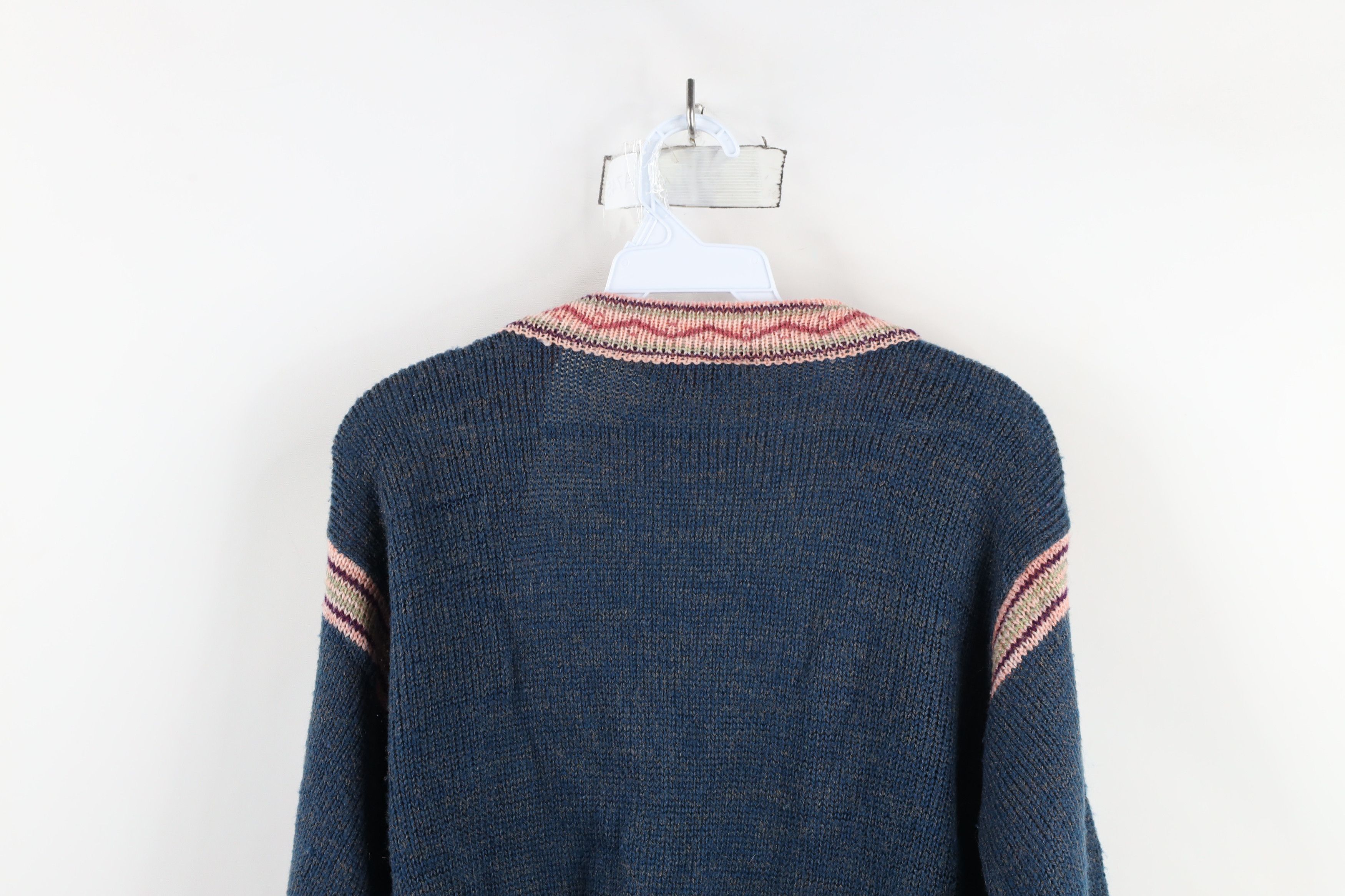 Vintage Vintage 60s 70s Boho Chic Fair Isle Front Cardigan Sweater Size M / US 6-8 / IT 42-44 - 11 Thumbnail