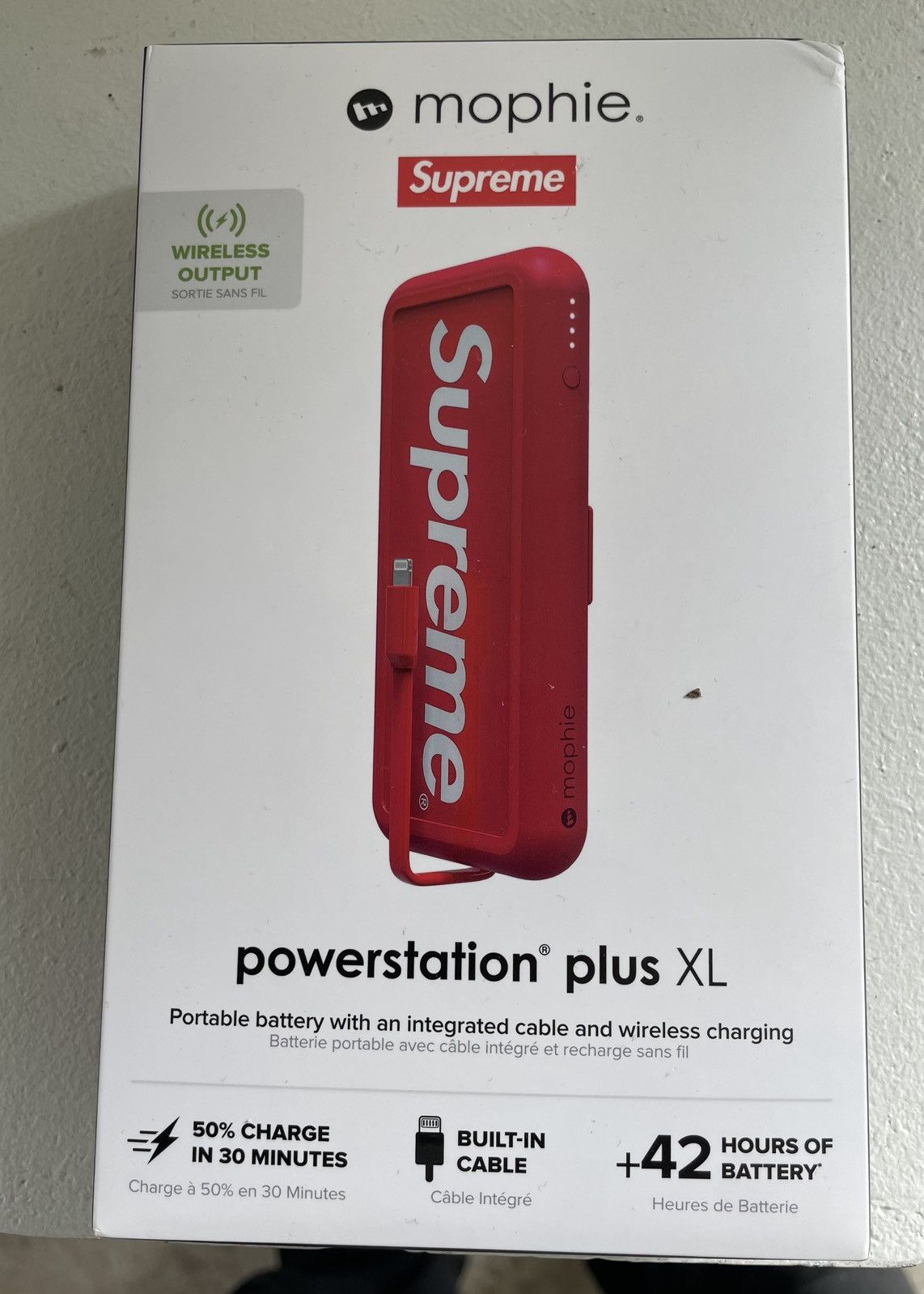 Mophie × Supreme SUPREME MOPHIE POWERSTATION PLUS XL | Grailed