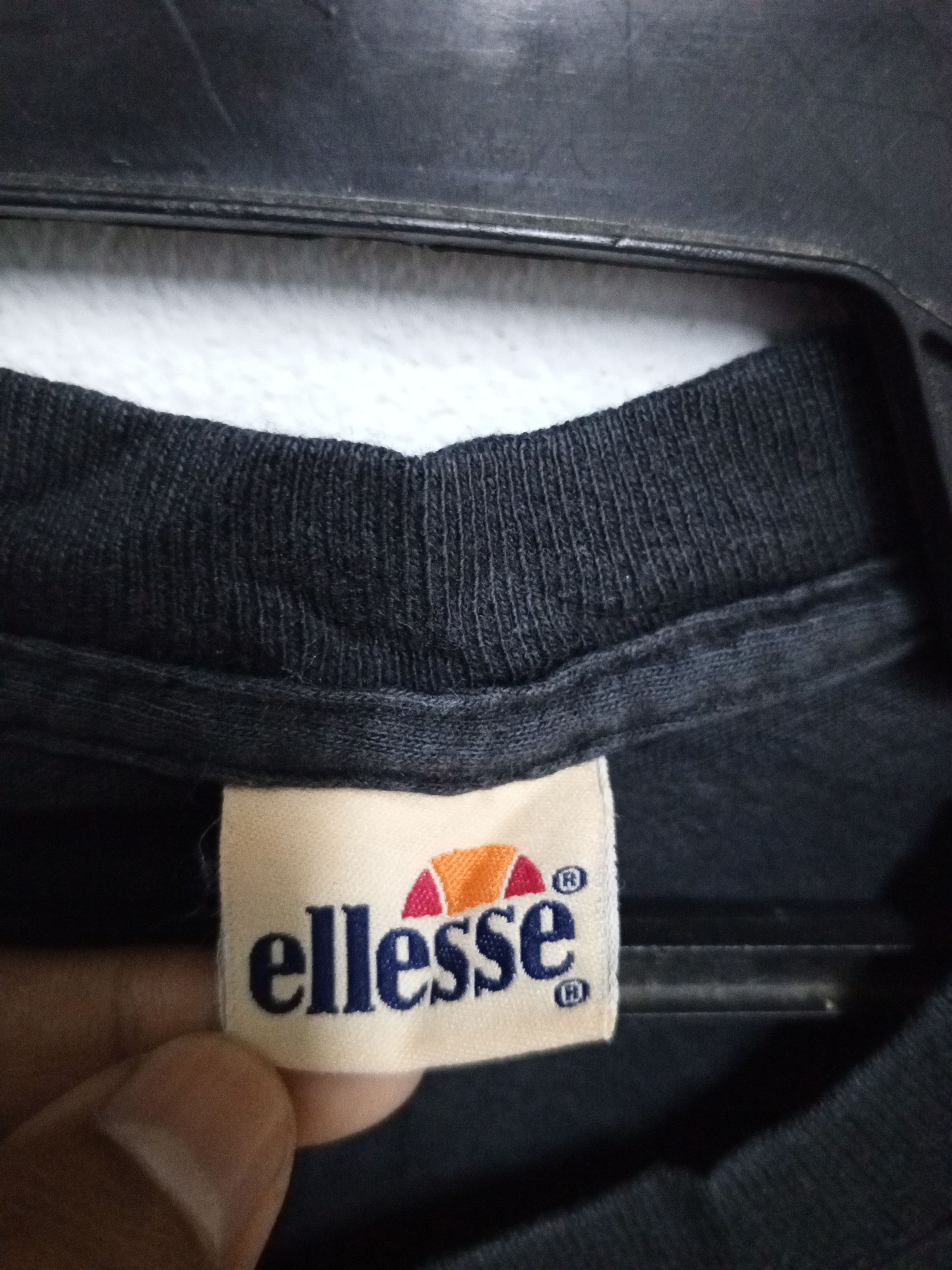 Ellesse { 90s ellesse } t-shirt Size US L / EU 52-54 / 3 - 9 Thumbnail