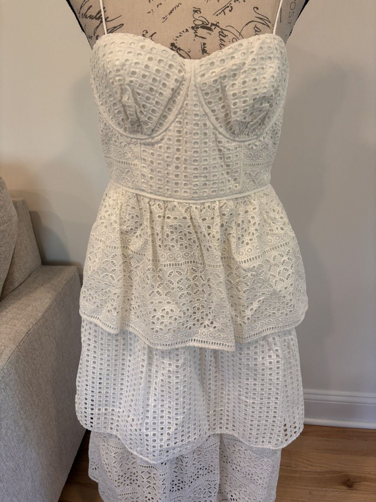 Self-Portrait SELF-PORTRAIT Tiered Broderie-Anglaise Midi Dress size 6 NWT Size M / US 6-8 / IT 42-44 - 6 Thumbnail