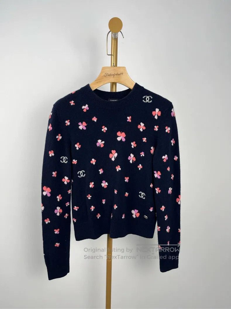 Chanel Chanel Dark blue printed long-sleeved knitwear sweater Size XS / US 0-2 / IT 36-38 - 1 Thumbnail