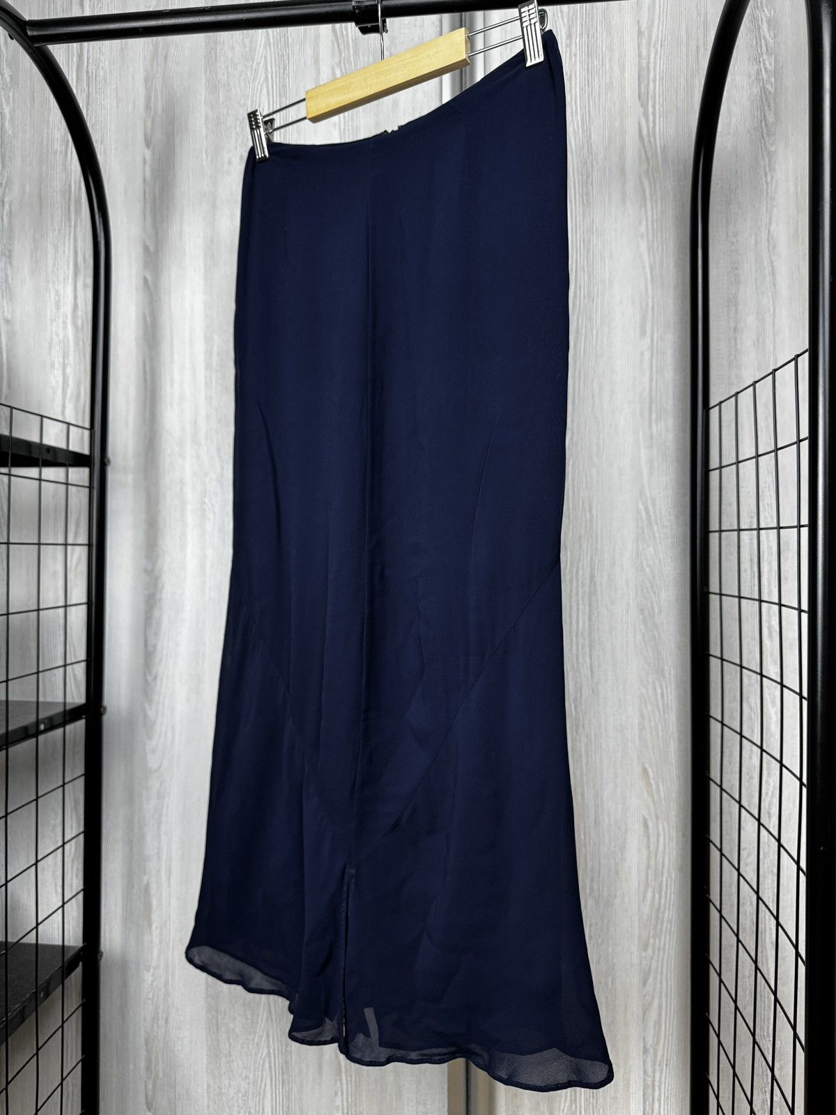 Alberta Ferretti Philosophy by Alberta Ferretti navy blue silk maxi skirt Size 28" / US 6 / IT 42 - 3 Thumbnail