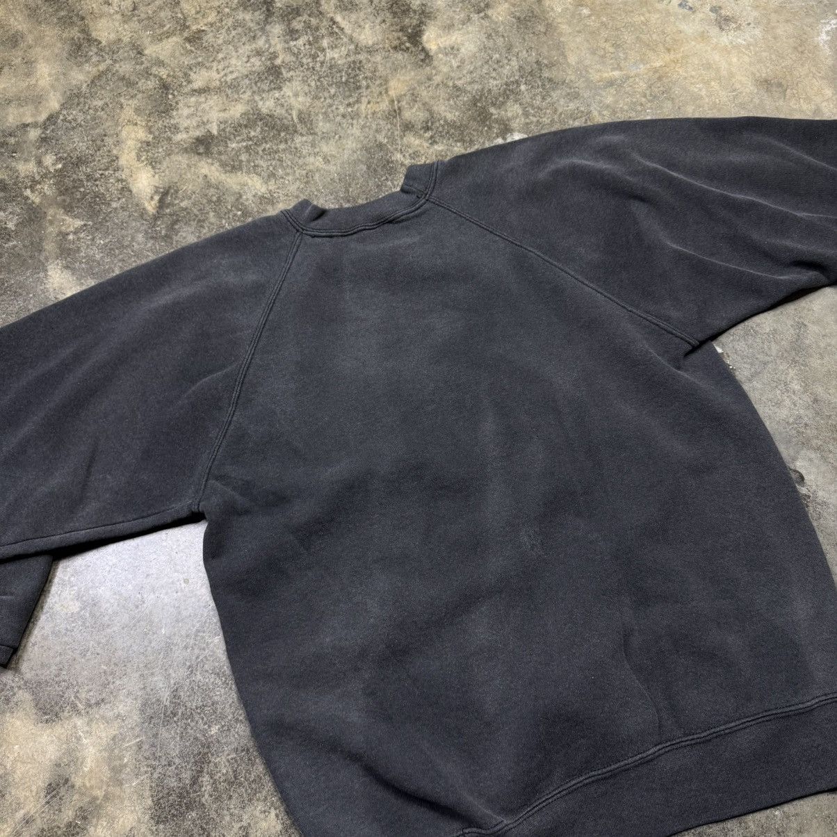 Vintage vintage united states navy baggy faded black sweatshirt Size US L / EU 52-54 / 3 - 6 Thumbnail