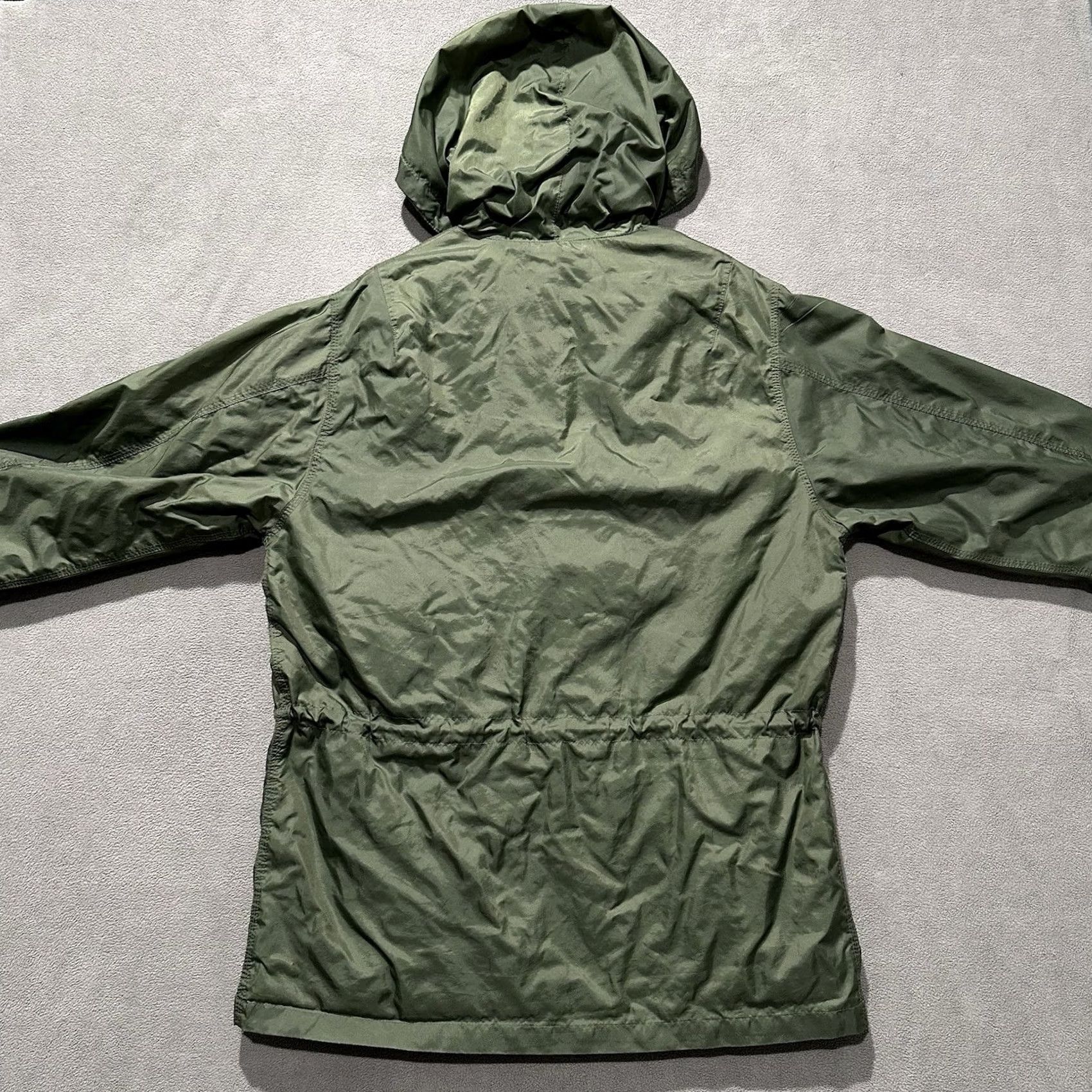 Gap VINTAGE Gap Jacket Mens Small Military Green Nylon Windbreaker Hooded GUC Size US S / EU 44-46 / 1 - 2 Thumbnail