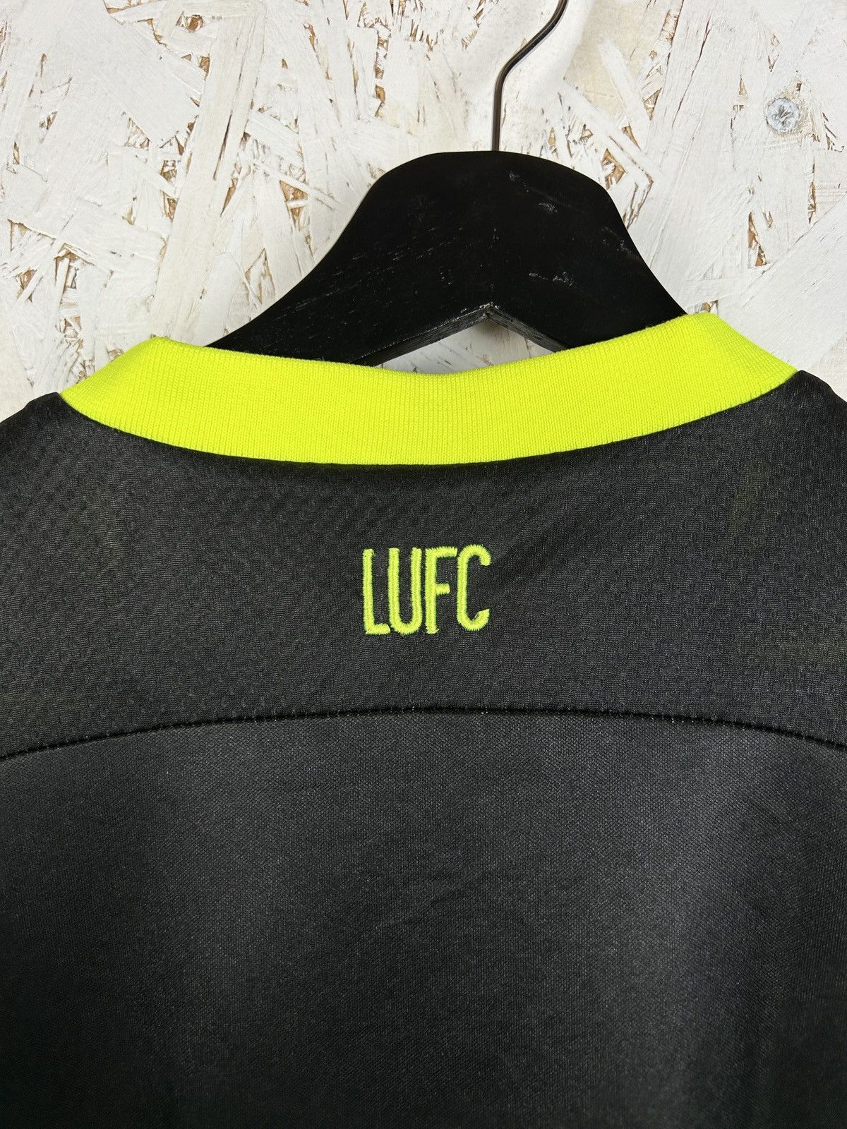 Macron Macron Leeds United FC 2011/12 Away Kit Soccer Jersey M Size US M / EU 48-50 / 2 - 7 Thumbnail