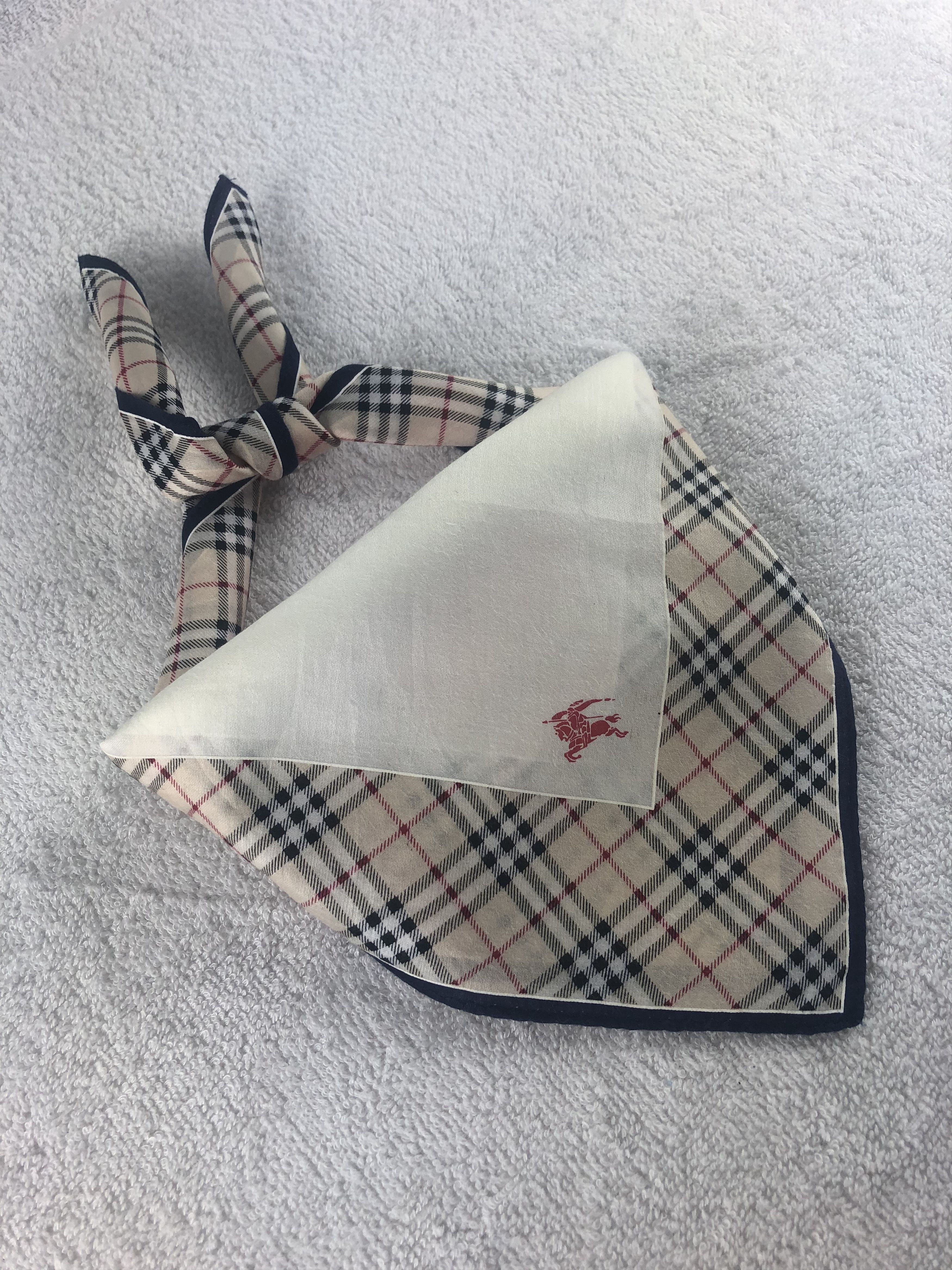 Burberry Burberry Handkerchief / Bandana / Neckerchief Size ONE SIZE - 1 Thumbnail