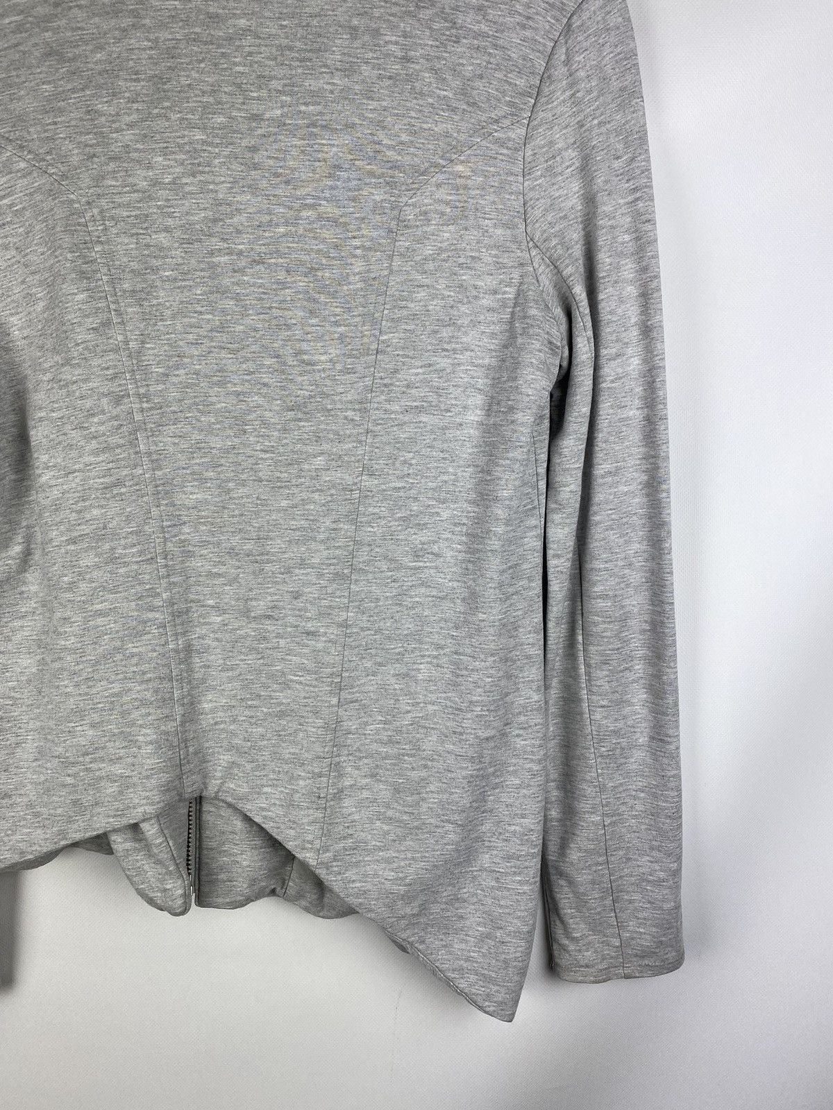 Helmut Lang Helmut Lang ladies full zip avant-garde assymetrical jacket Size L / US 10 / IT 46 - 21 Thumbnail