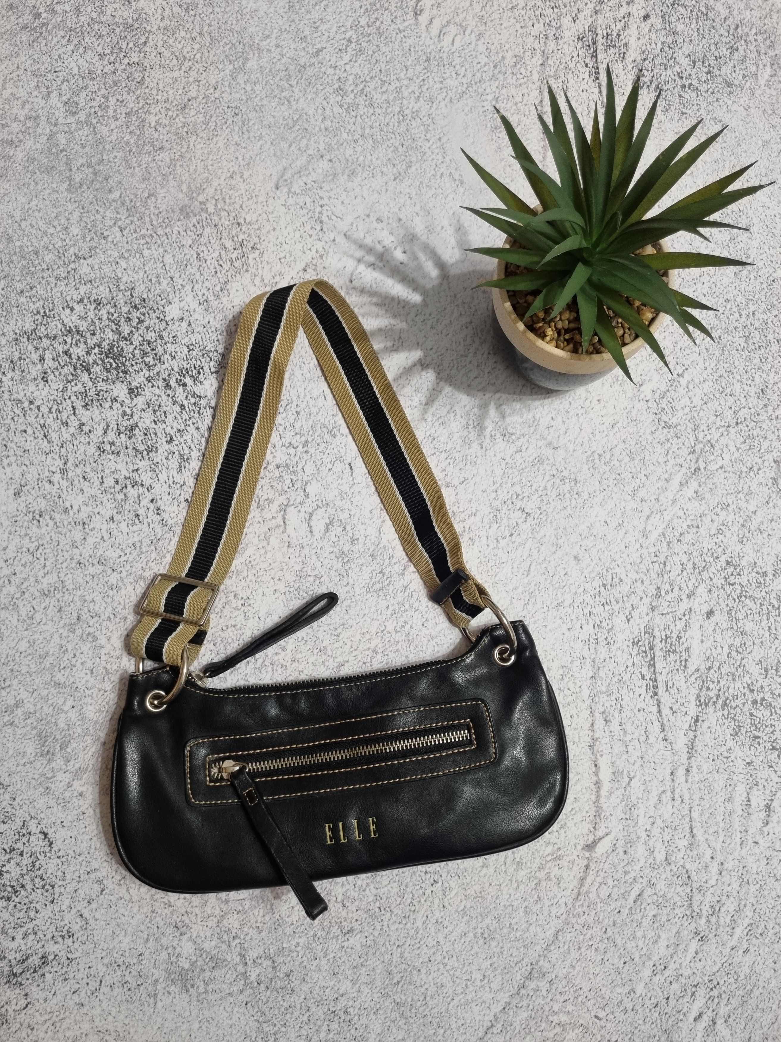 Elle Paris Sling Bag | Grailed