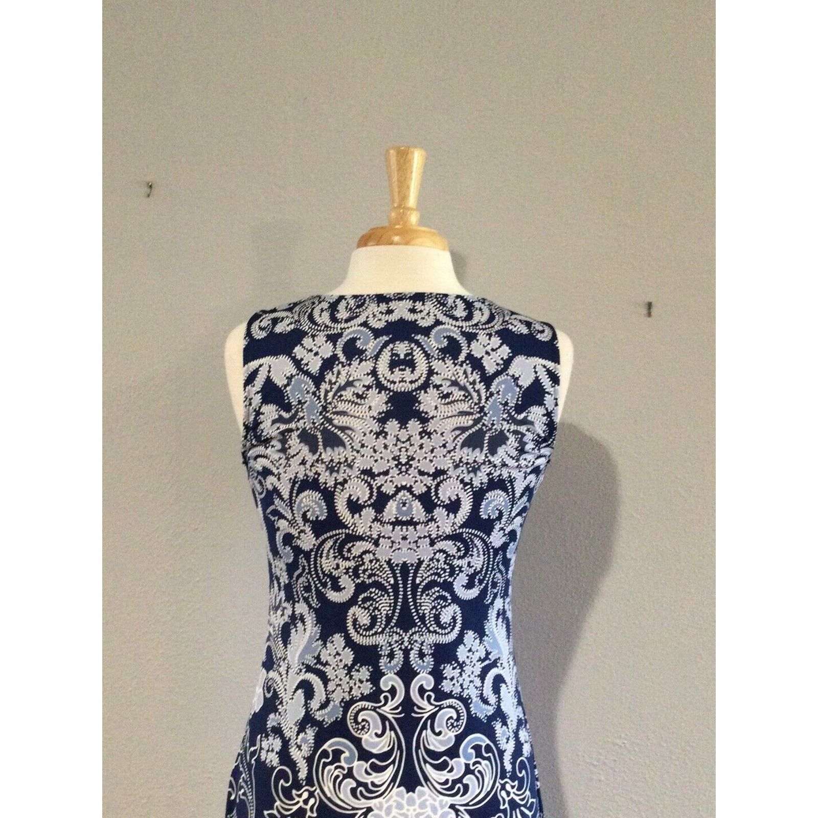 Other Haani Blue/White Graphic Print Sheath Dress Petite Small Size S / US 4 / IT 40 - 8 Thumbnail