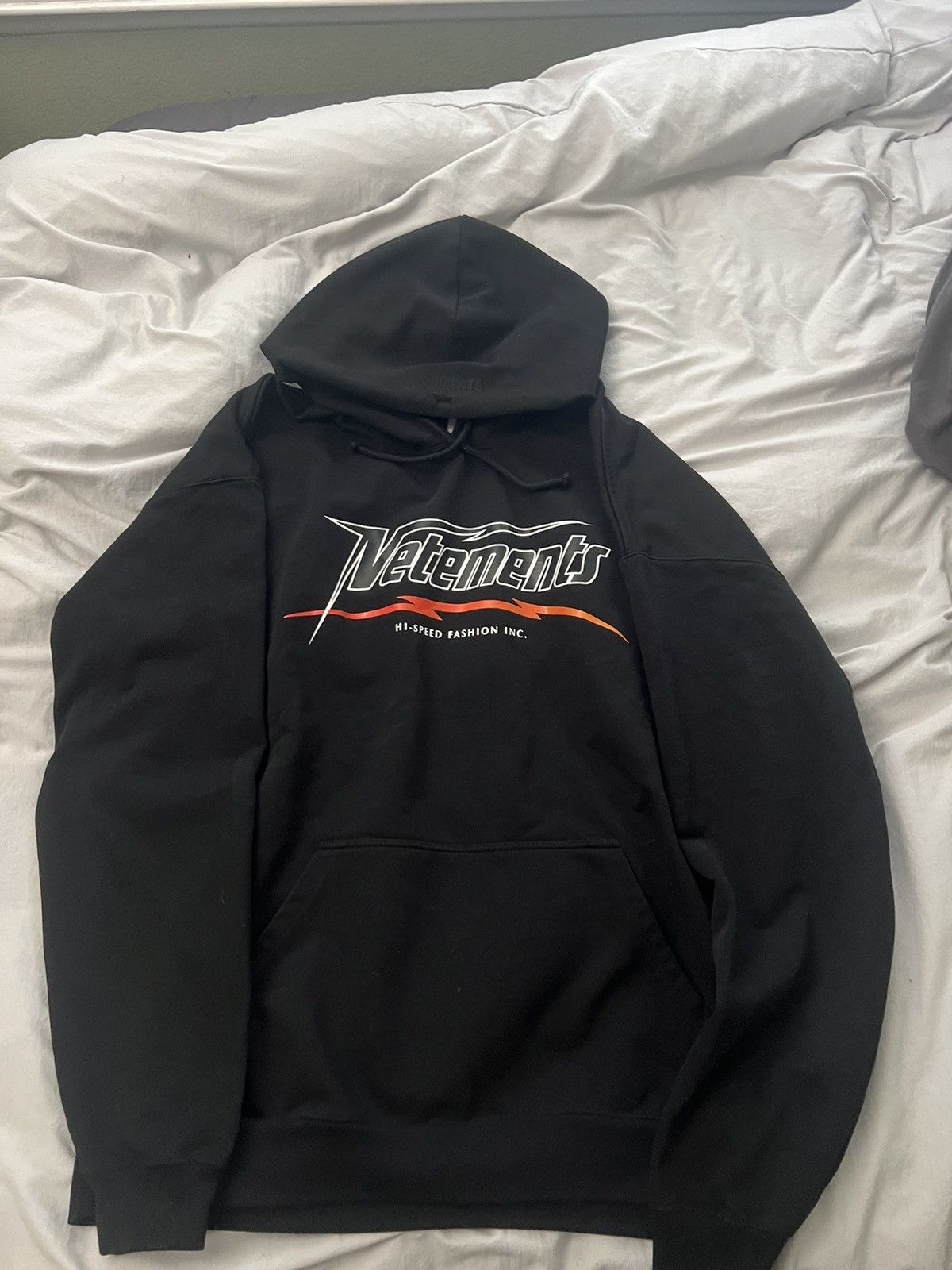 トップス MASTER NUMBER VETEMENTS FAKE FACE HOOD Vetements Vetements “This hidden side has been seized