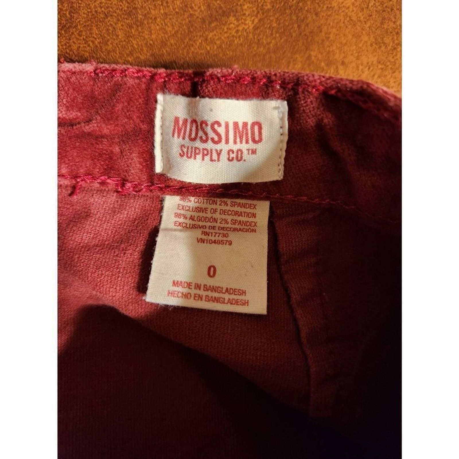 Mossimo Mossimo size 0 red skirt Size 25" / US 0 / IT 36 - 7 Thumbnail
