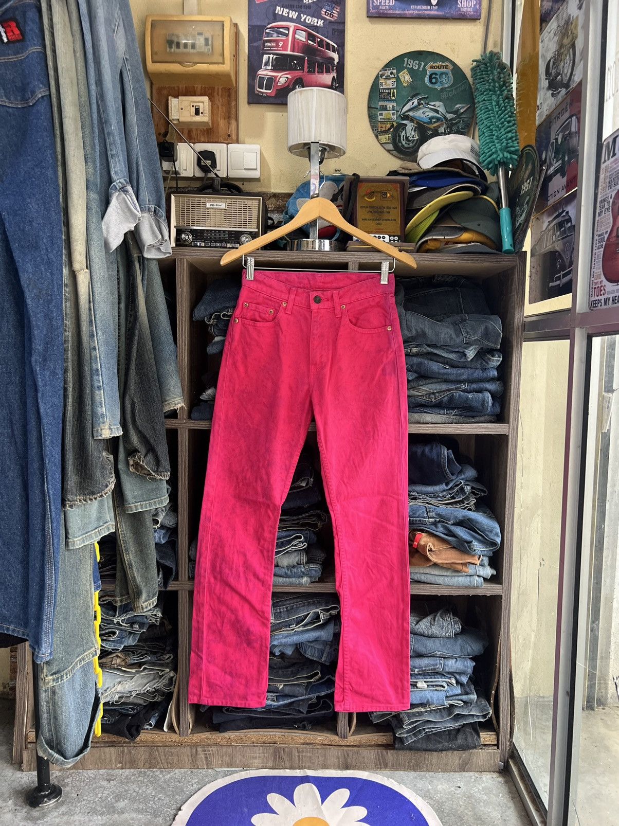 Levi's Vintage Clothing 🔥Rare Vintage Pink Levis Button J41 Denim Size US 27 - 1 Thumbnail