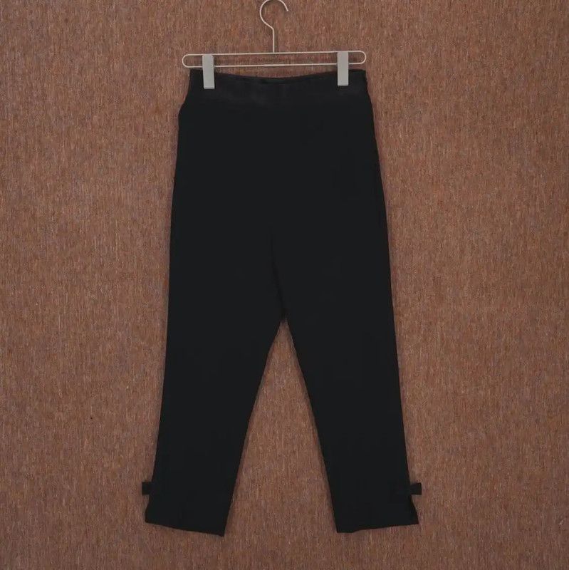 Miu Miu Miu Miu Black Logo Casual Pants for Women 0089 Size 28" / US 6 / IT 42 - 1 Thumbnail