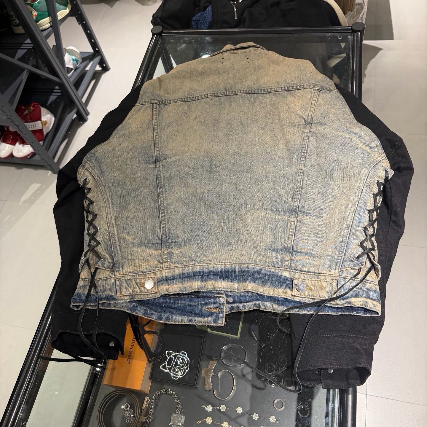 Amiri amiri two tone denim jacket for men Size US L / EU 52-54 / 3 - 2 Thumbnail