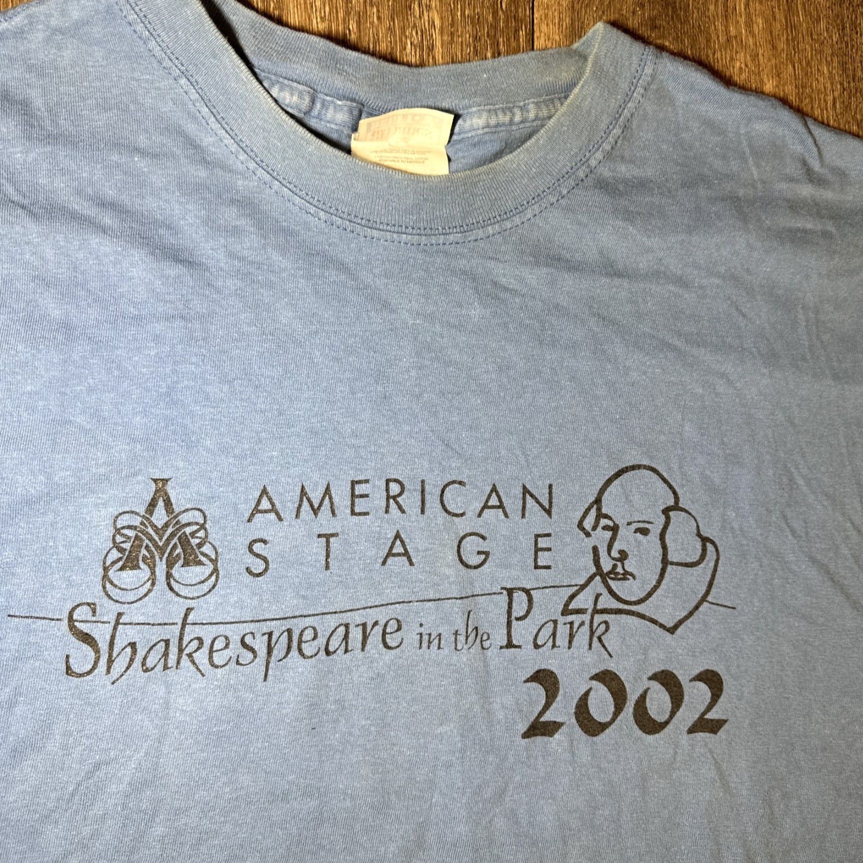Hanes VINTAGE Shakespeare in the Park 2002 American Stage Theater Blue T-Shirt L Mens Blue Shirt Y2K Hanes Park 2002 Vintage Mens L Blue T-Shirt Size US L / EU 52-54 / 3 - 3 Thumbnail