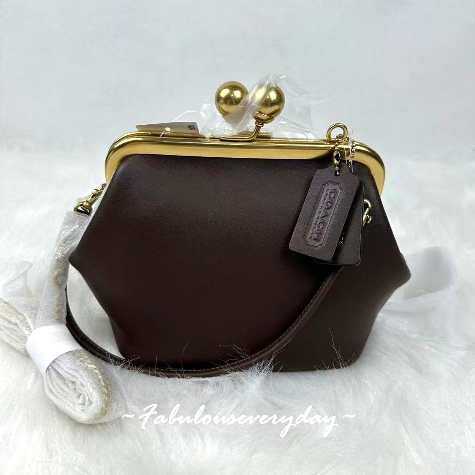 Coach Coach Kisslock Frame Bag 16 Crossbody Leather/Maple CCY28 Size ONE SIZE - 1 Thumbnail