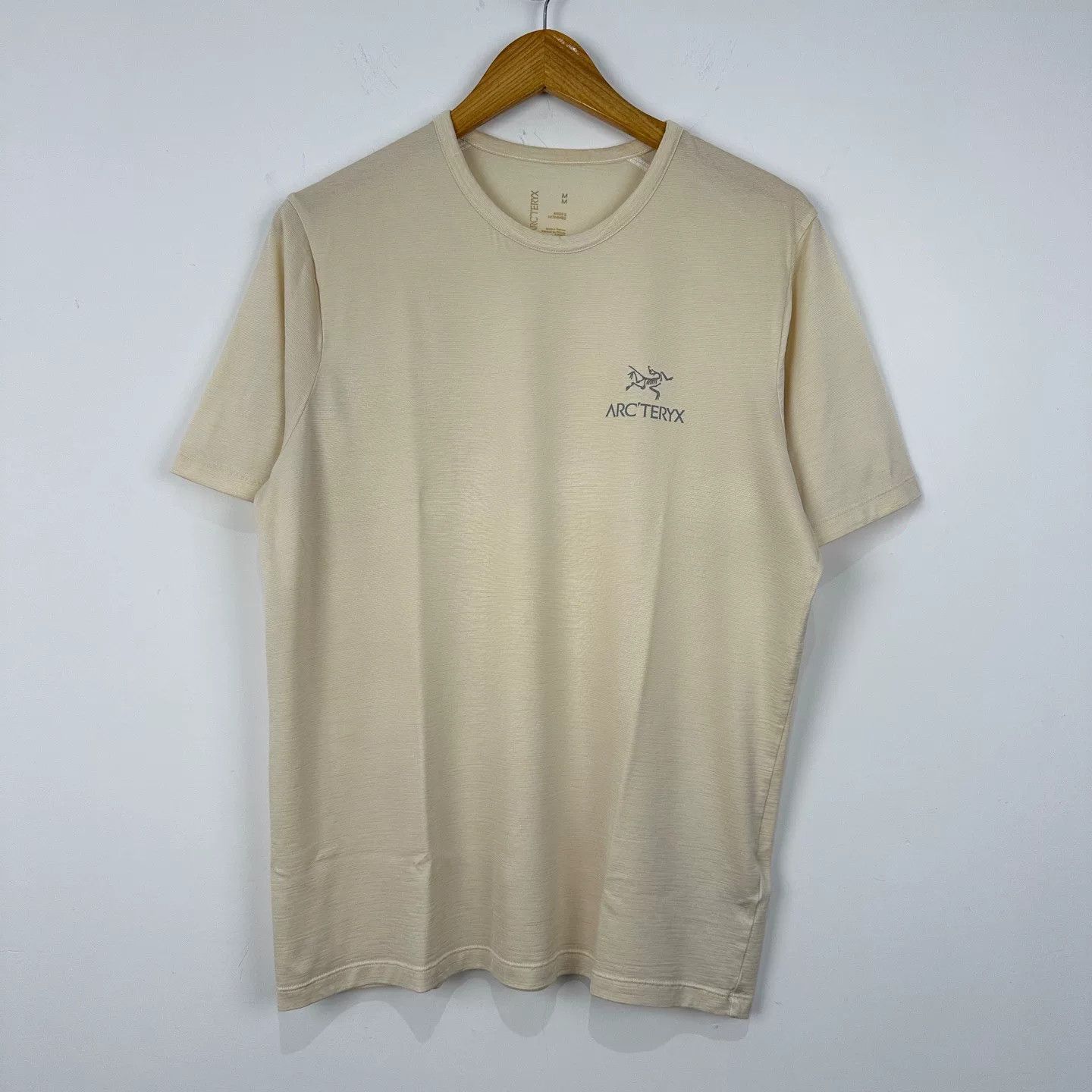 Arc'teryx Arcteryx Emblem Vintage Short Sleeve Shirt Size US M / EU 48-50 / 2 - 1 Thumbnail