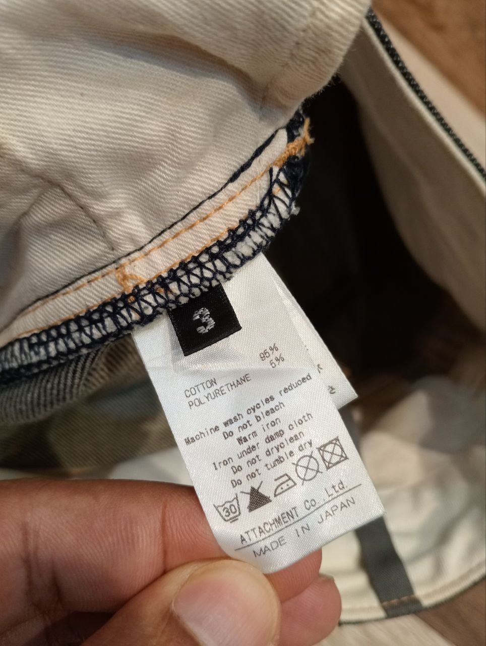 Kazuyuki Kumagai Attachment KAZUYUKI KUMAGAI ATTACHMENT JAPAN INDIGO CURVE JEANS Size US 32 / EU 48 - 7 Thumbnail
