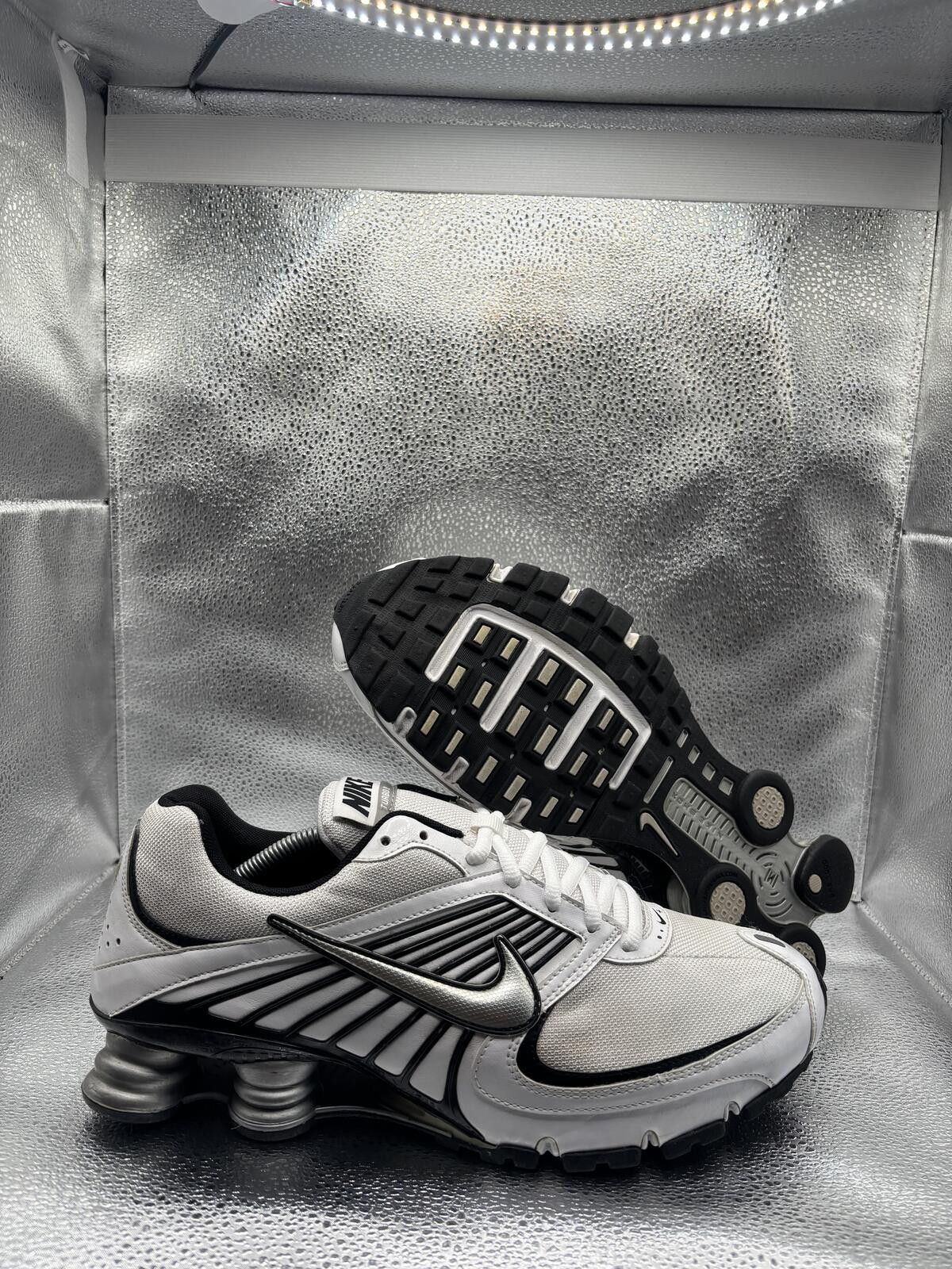 Nike Nike vintage shox white black Size US 11.5 / EU 44-45 - 1 Thumbnail