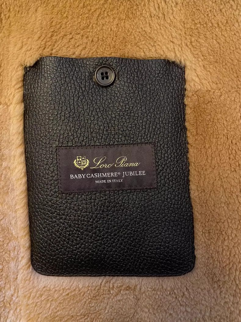 Loro Piana LORO PIANA A small cashmere coat Size US M / EU 48-50 / 2 - 7 Thumbnail