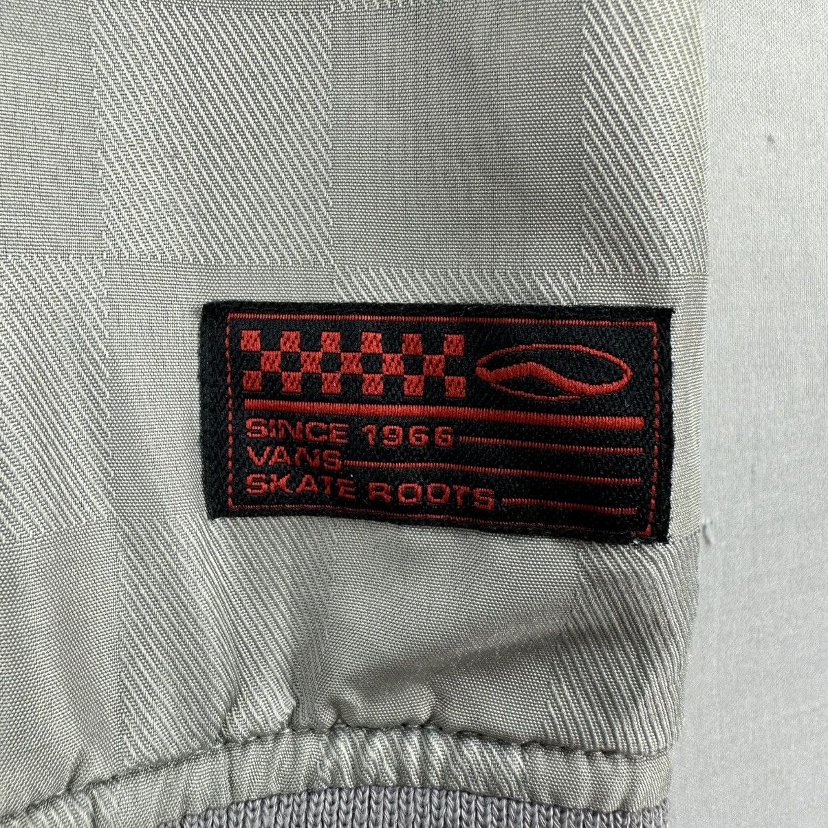 Vans Vintage Vans Grey Checkeboard Pullover V-Neck Vest Size US L / EU 52-54 / 3 - 8 Thumbnail