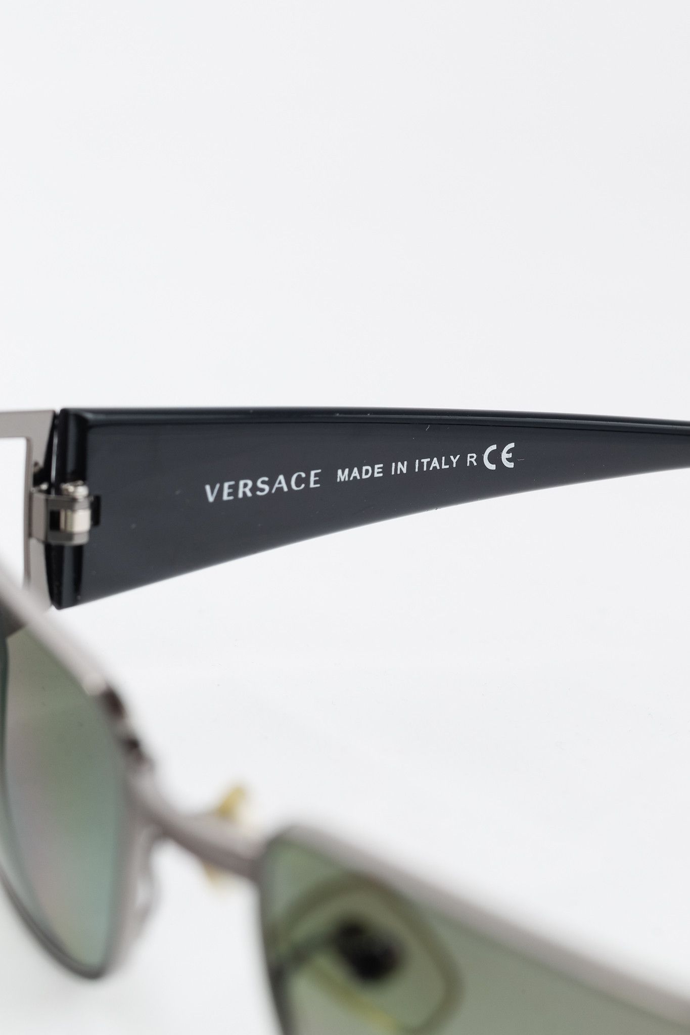 Versace Versace VE2021 Black Medusa-Temple Rectangle Sunglasses Size ONE SIZE - 8 Thumbnail