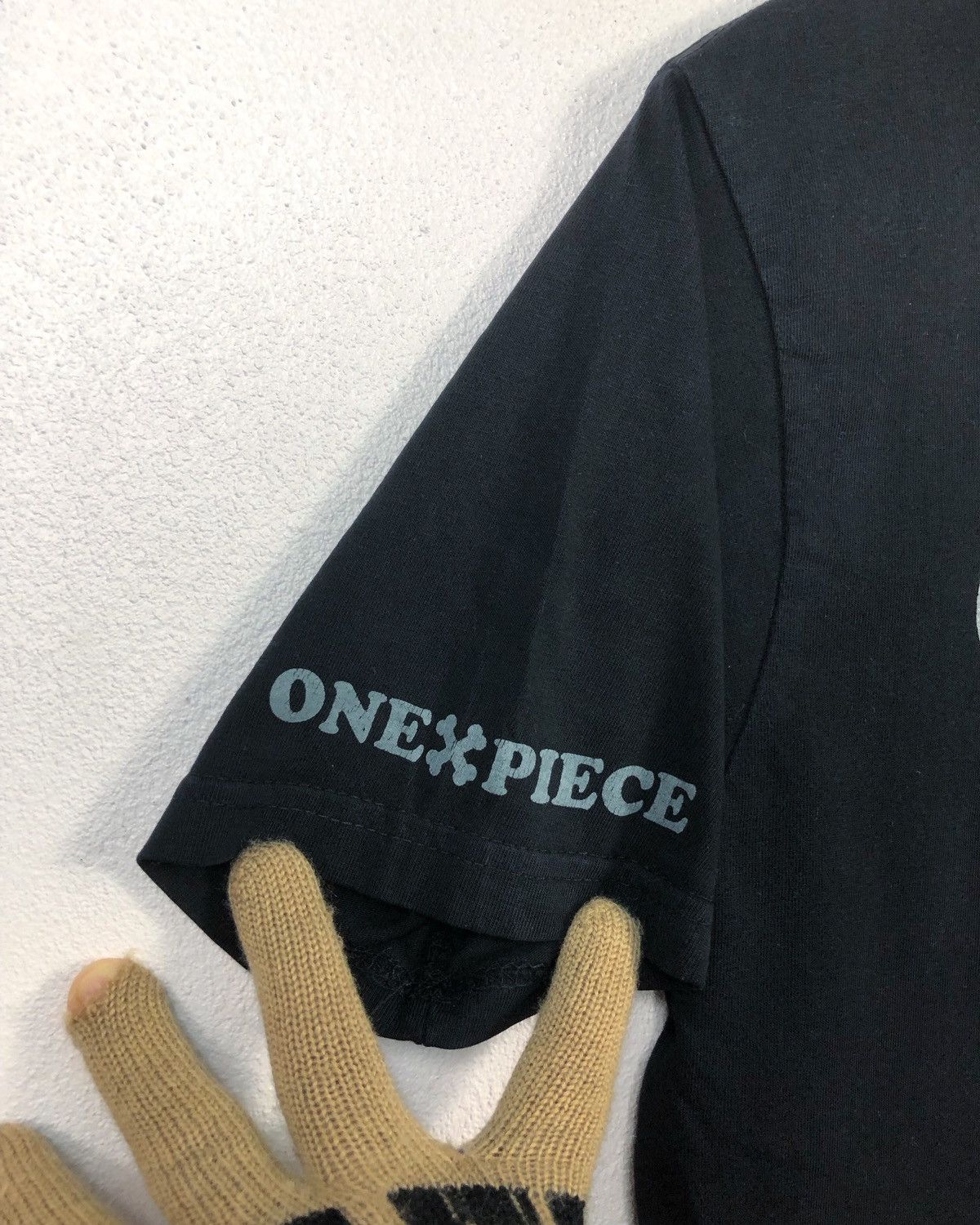 Anime × Japanese Brand × One Piece Rare One Piece Japan Big Logo Tee Size US L / EU 52-54 / 3 - 5 Thumbnail