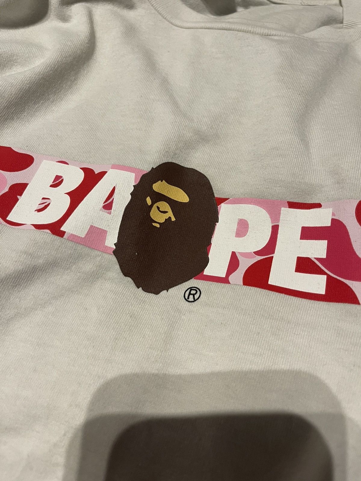 Bape Bape pink camo spell out tee Size US L / EU 52-54 / 3 - 3 Thumbnail