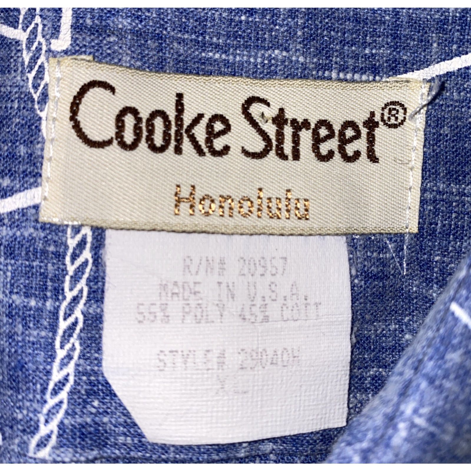 Vintage VINTAGE Cooke Street Mens Hawaii Shirt XL Blue Polyester Blend USA Made Short Sleeve Button-Up Collared Hawaiian Vintage Mens Size US XL / EU 56 / 4 - 6 Thumbnail
