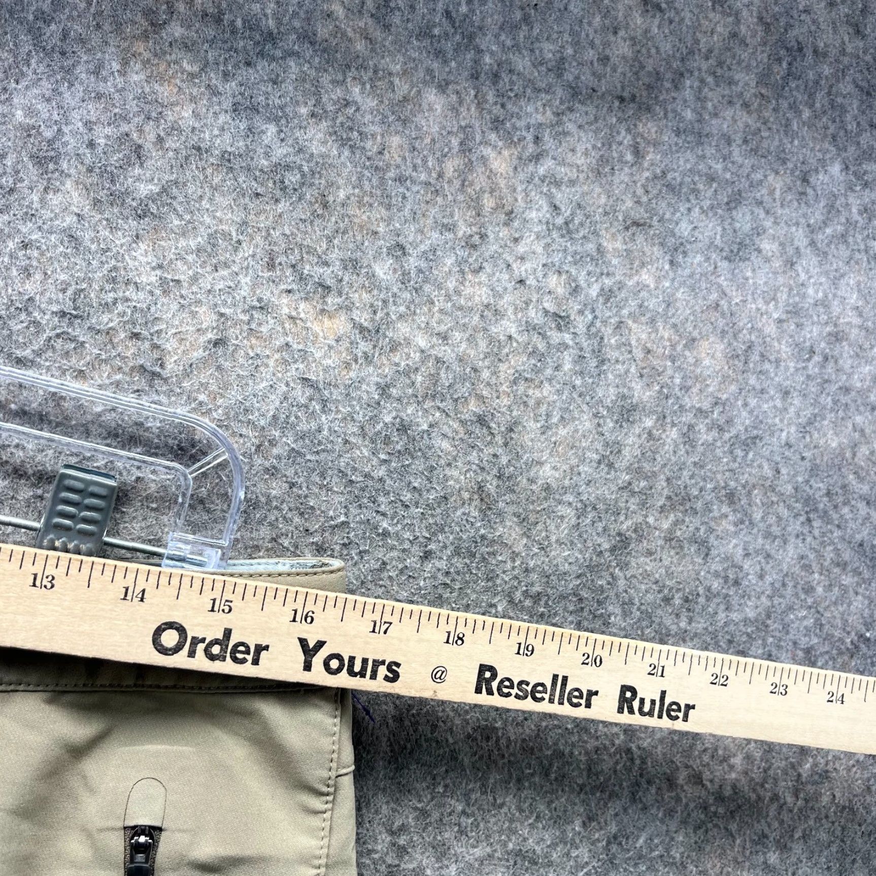 Vintage VINTAGE REI Endeavor Pants Women 10 Petite Khaki Hiking Zip Camping Lined Beige Straight Fall Summer Winter Jeans Trousers Size 32" / US 10 / IT 46 - 5 Thumbnail