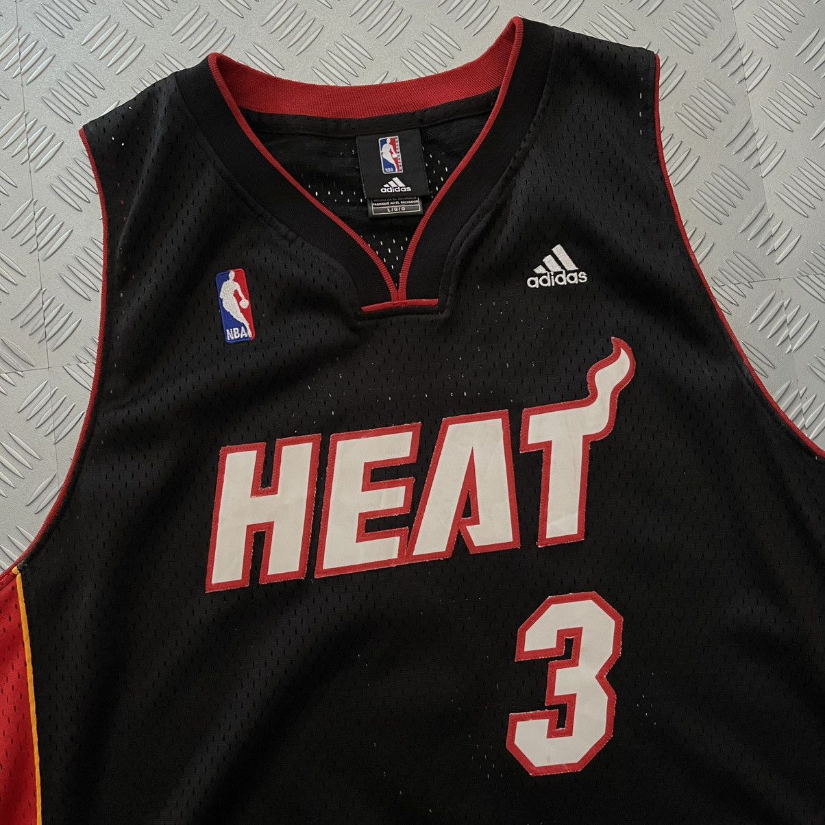 Adidas × NBA × Vintage Adidas Swingman Miami Heats #3 Dwyane Wade NBA Jersey Size US L / EU 52-54 / 3 - 6 Thumbnail