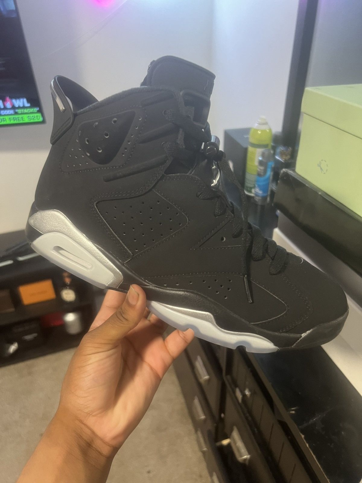 Jordan Brand Air jordan retro 6 black metallic silver black Size US 10 / EU 43 - 11 Thumbnail