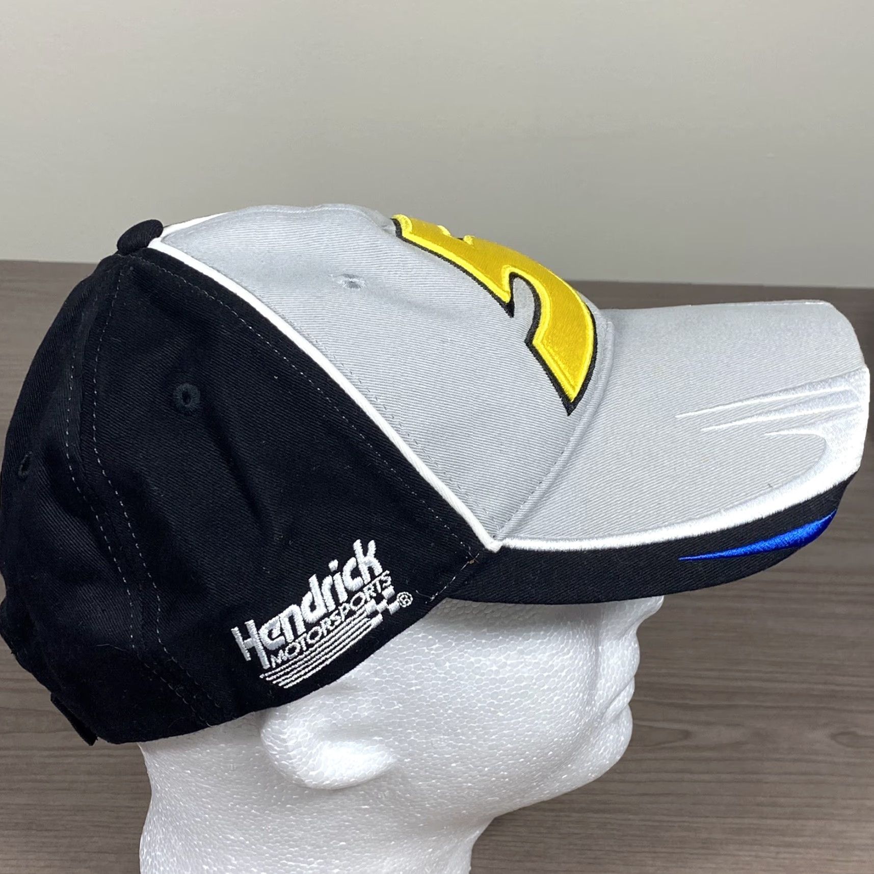 Chase Authentics Hendrick Motorsports No. 5 Mark Martin Hat Cap Black Gray Kellogg’s Carquest Baseball Cap NASCAR Adjustable Men Yellow? Wait color black. Size ONE SIZE - 4 Thumbnail