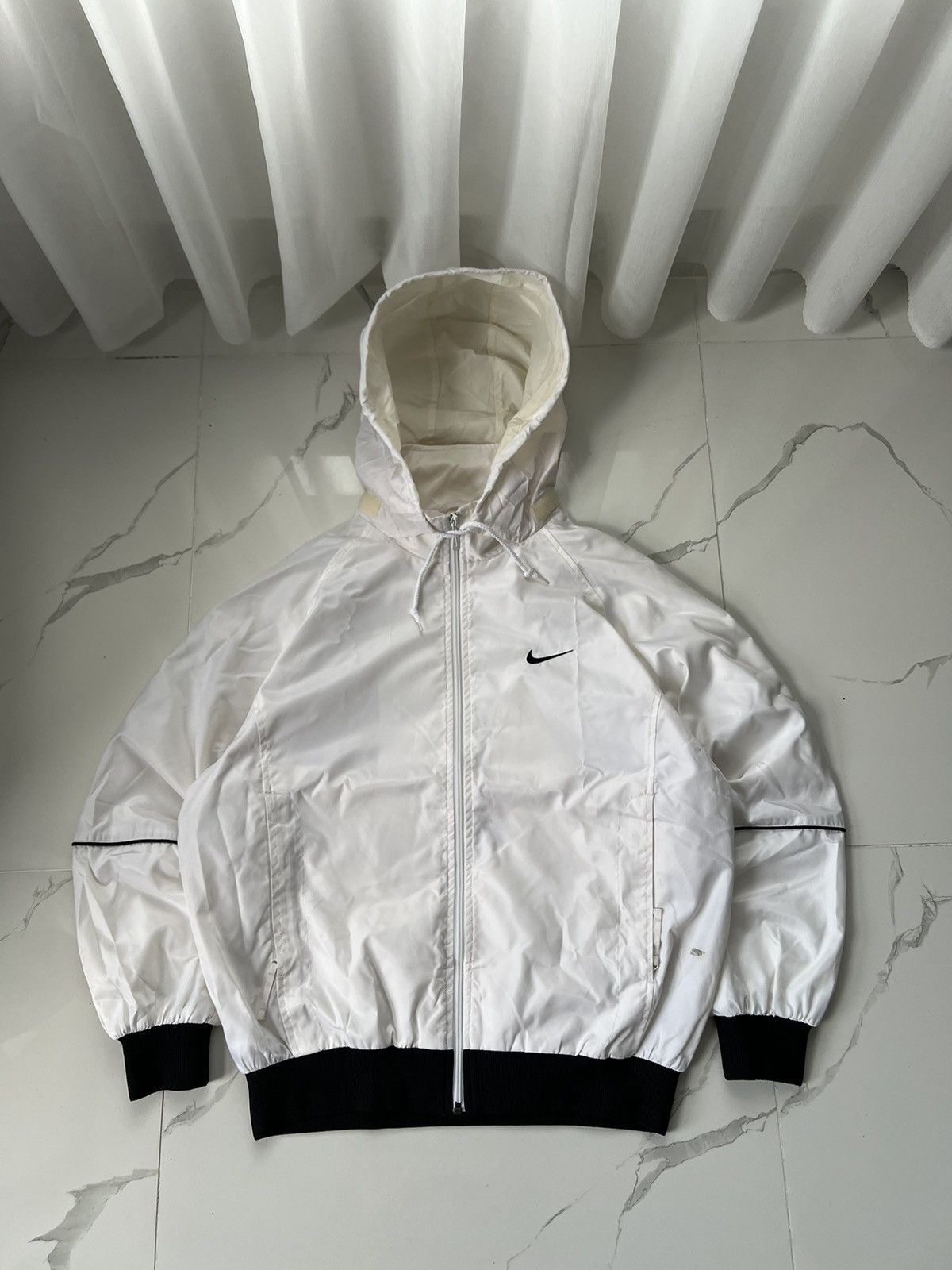 Nike 90’s NIKE SWOOSH LOGO BOMBER JACKET Y2K RETRO Size US L / EU 52-54 / 3 - 1 Thumbnail