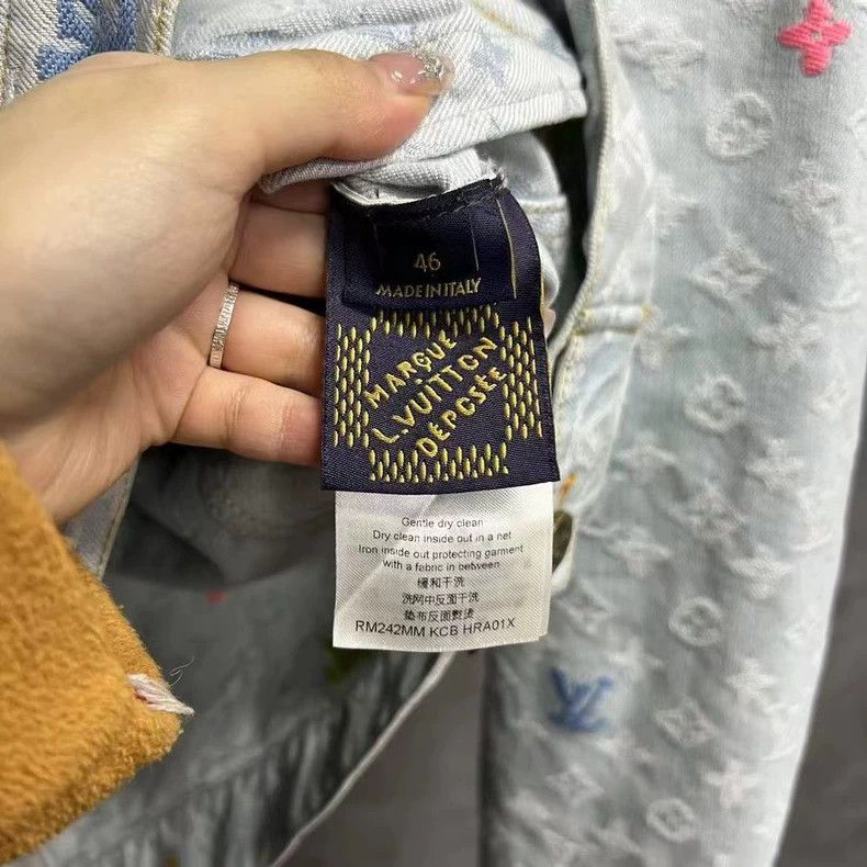 Louis Vuitton Louis Vuitton 24 latest Tyler light blue logo monogram embr Size US S / EU 44-46 / 1 - 3 Thumbnail