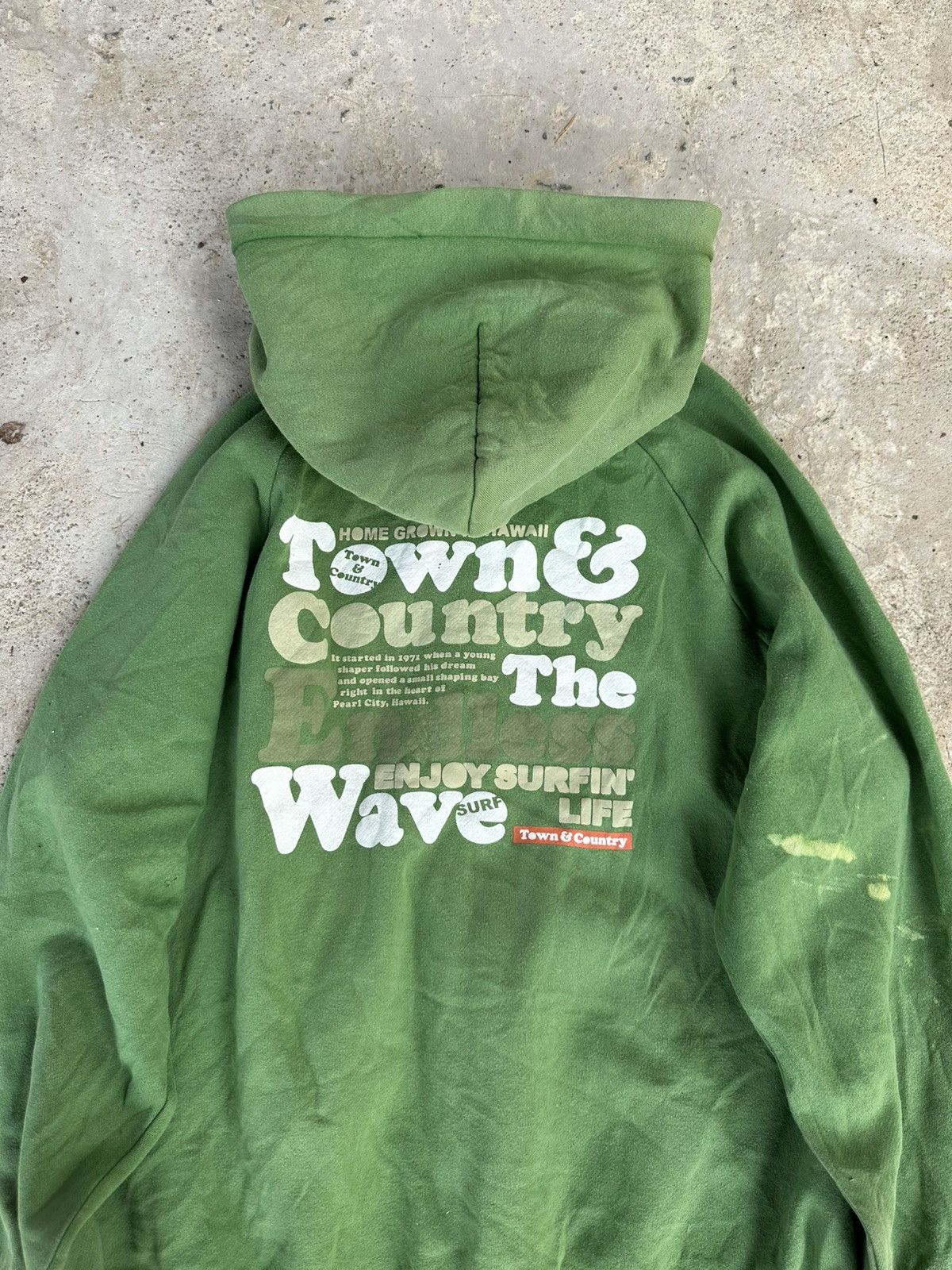 Vintage Vintage 2000's T&C Surf Faded Hoodies Size US L / EU 52-54 / 3 - 4 Thumbnail