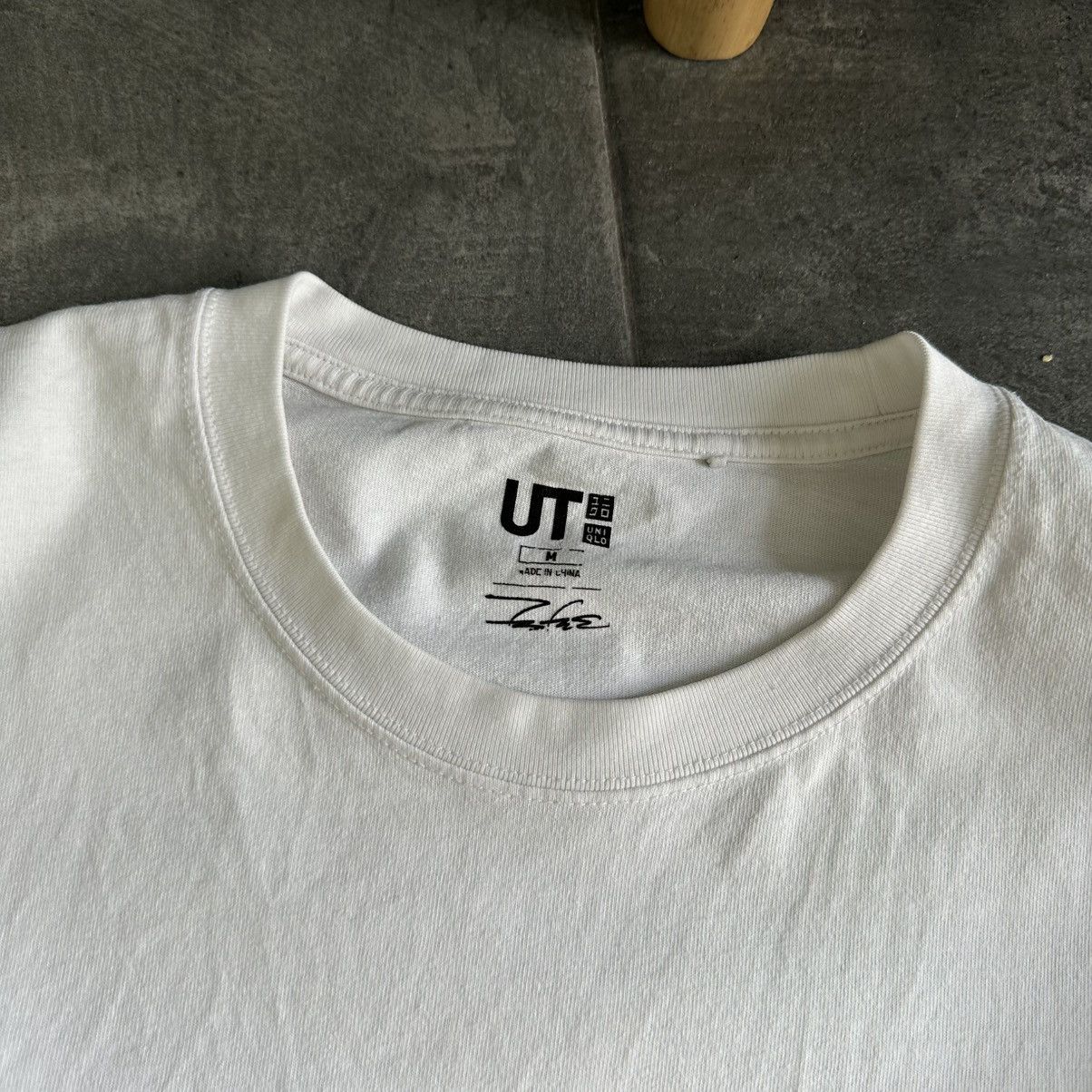 Uniqlo Vintage Future Laboratories & Uniqlo T-shirts Trashed Japan Size US M / EU 48-50 / 2 - 10 Thumbnail