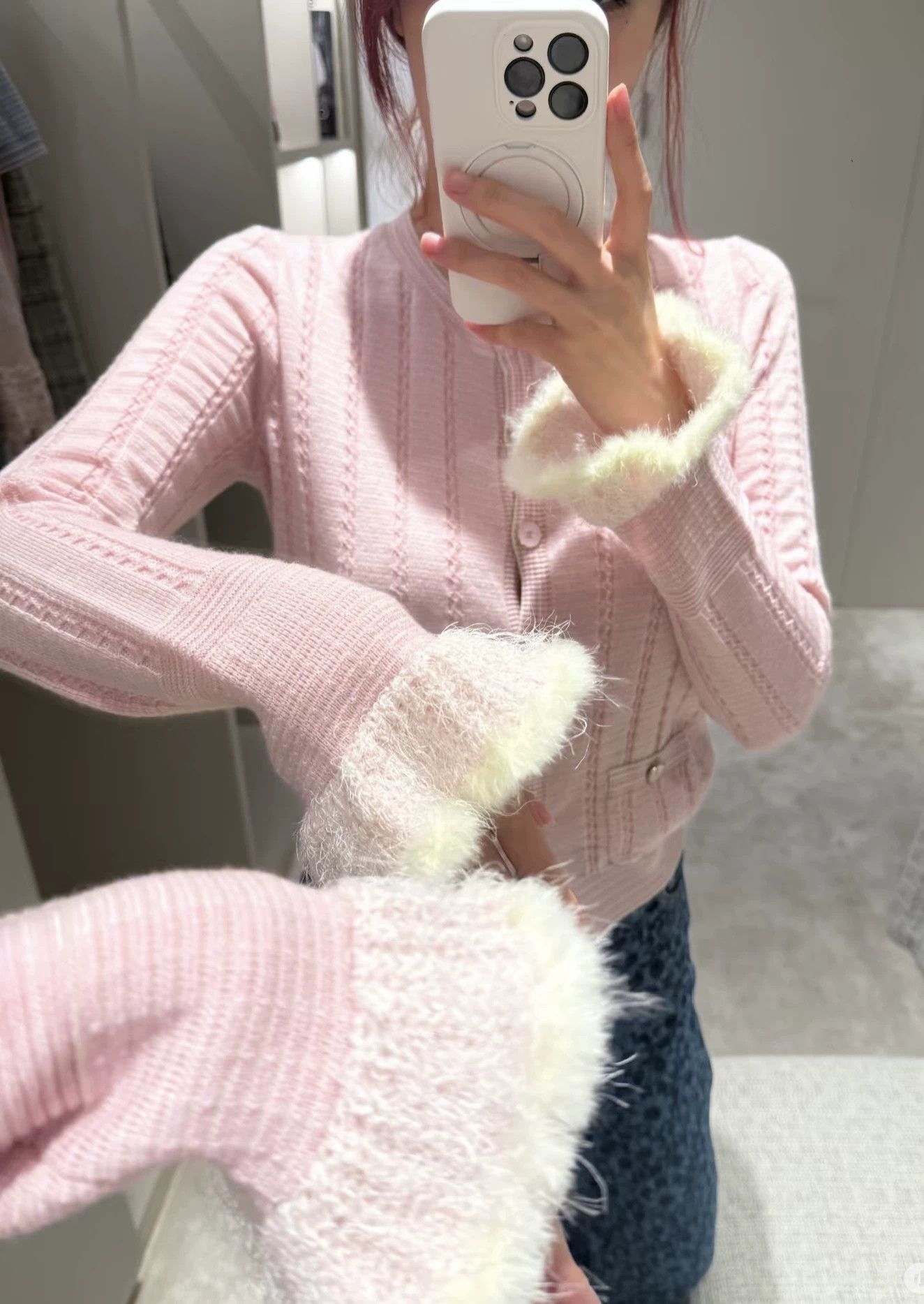 Chanel Chanel Pink Feather Cashmere Cardigan Size 36 New Size XS / US 0-2 / IT 36-38 - 7 Thumbnail